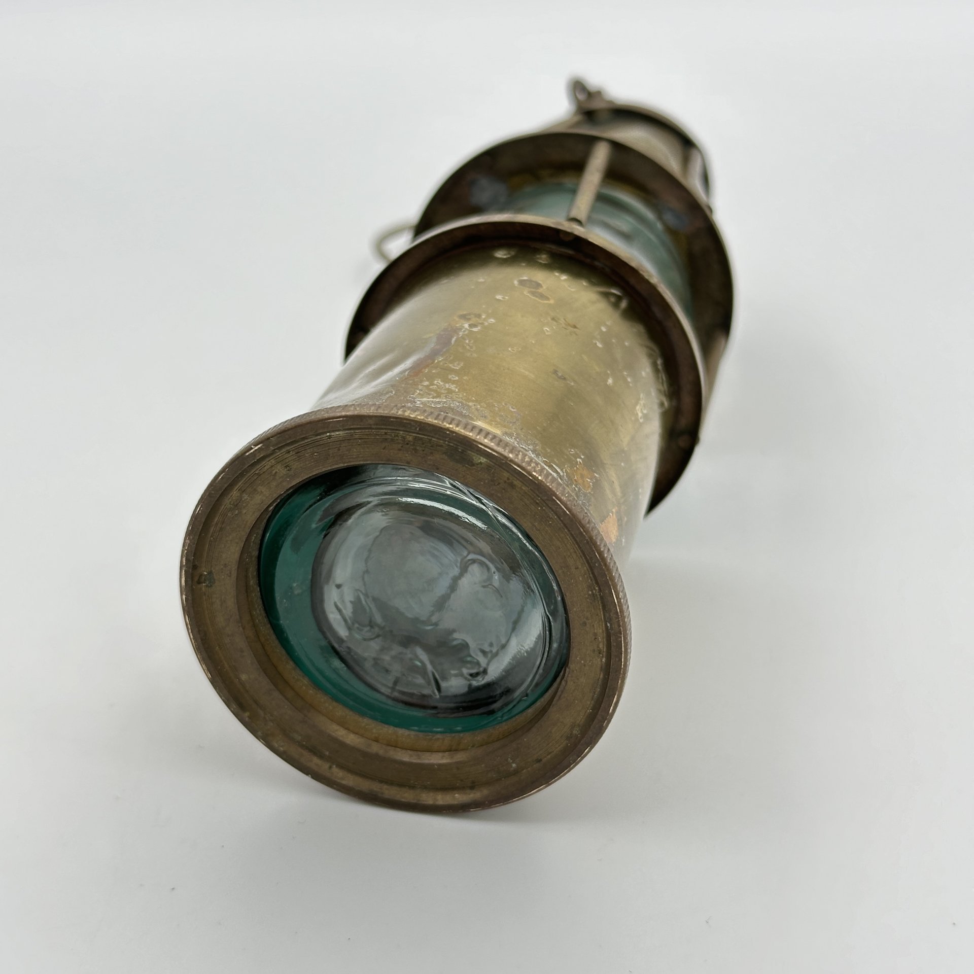 Лампа керосиновая (миниатюрная), Опытный стекольный завод