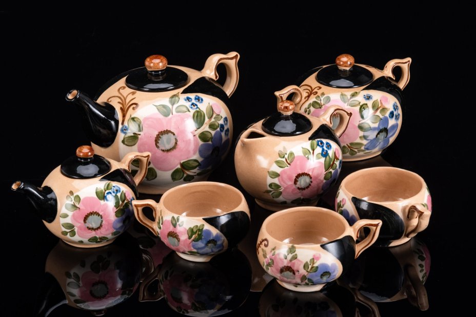 Набор чайный на 3 персоны (чайники доливной и заварочный, сахарница, молочник, 3 чашки), автор О. Артёмова, Гжельский экспериментальный керамический завод с. Речицы