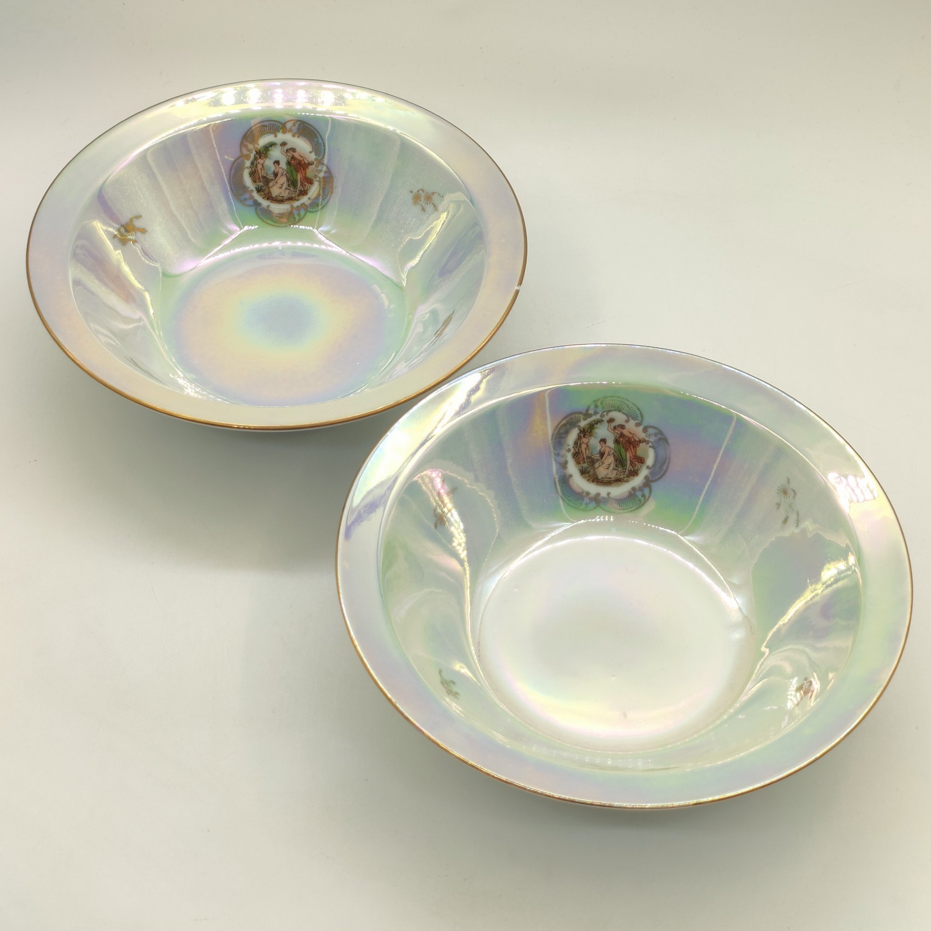 Пара салатников "Мадонна", фарфор, люстр, деколь, золочение, Colditz (Кольдиц), ГДР, 1960-1990 гг.