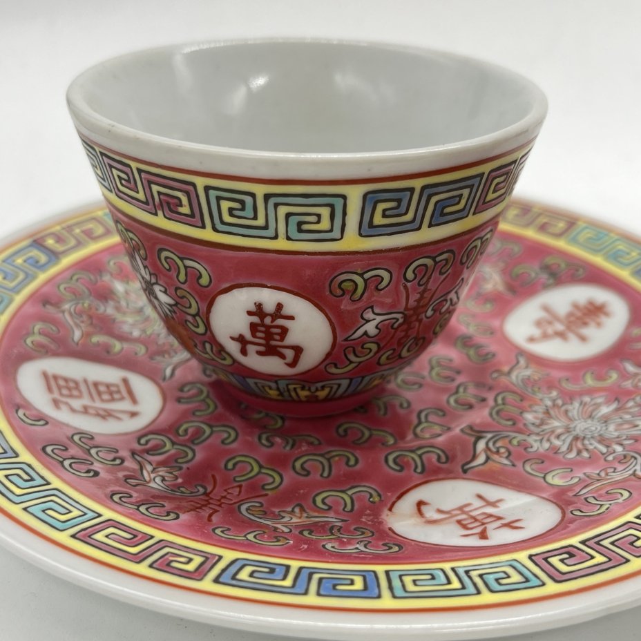 Набор для чаепития из чайника, пиалы и блюдца с расписным декором