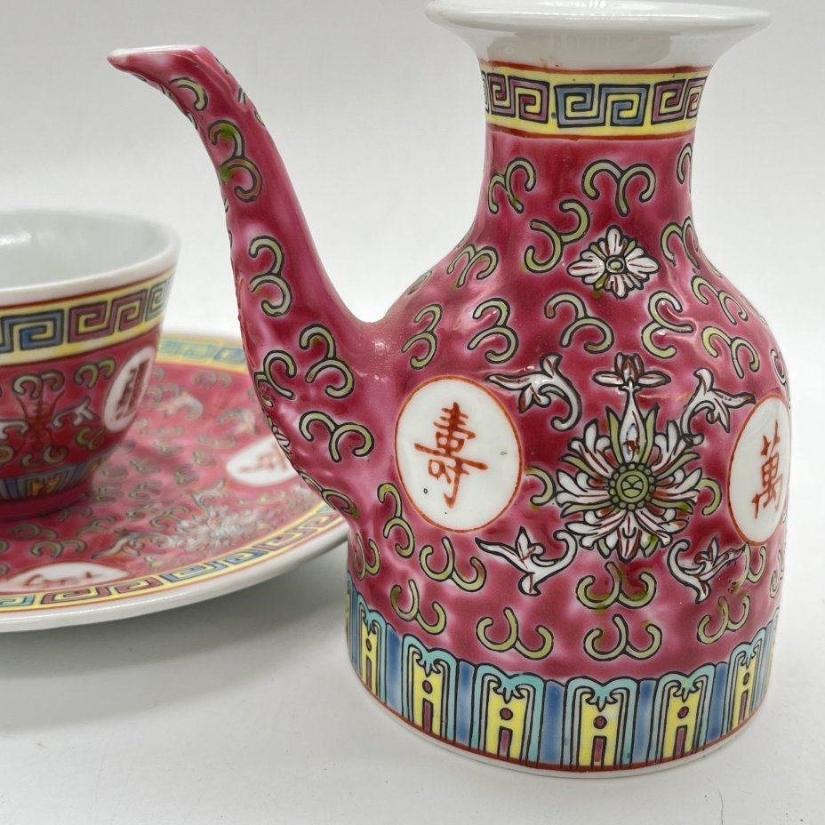 Набор для чаепития из чайника, пиалы и блюдца с расписным декором