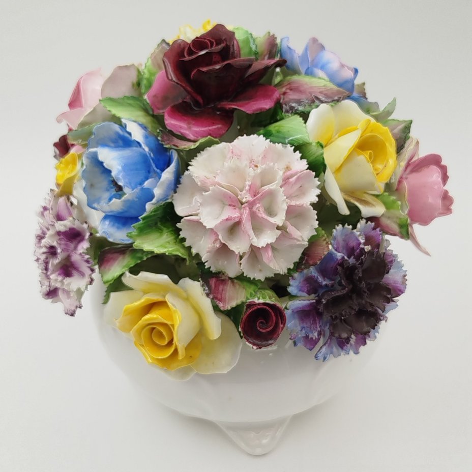 Статуэтка "Роскошный букет в вазе", Royal Adderleys