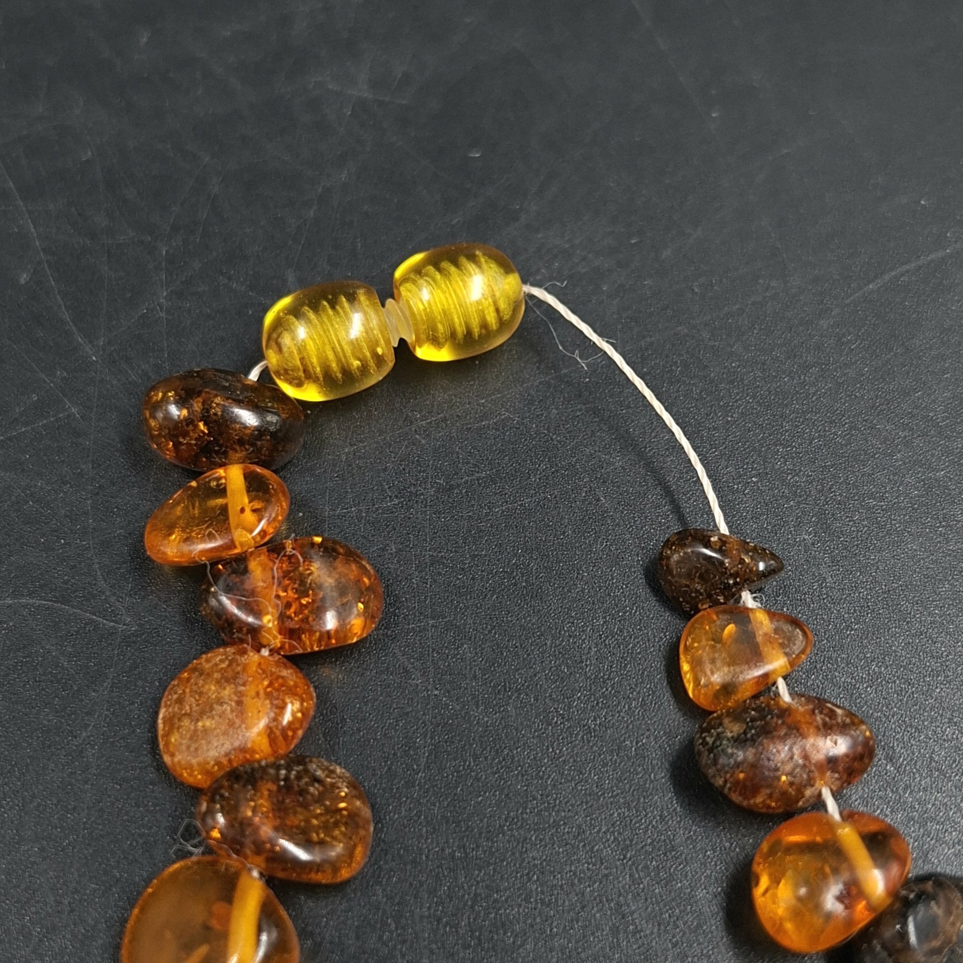 Бусы винтажные с бусинами различных форм, янтарь, СССР, 1970-1990 гг.