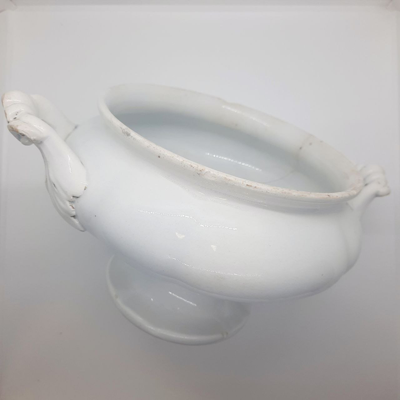 Супница с фигурными ручками, Товарищество М.С. Кузнецова