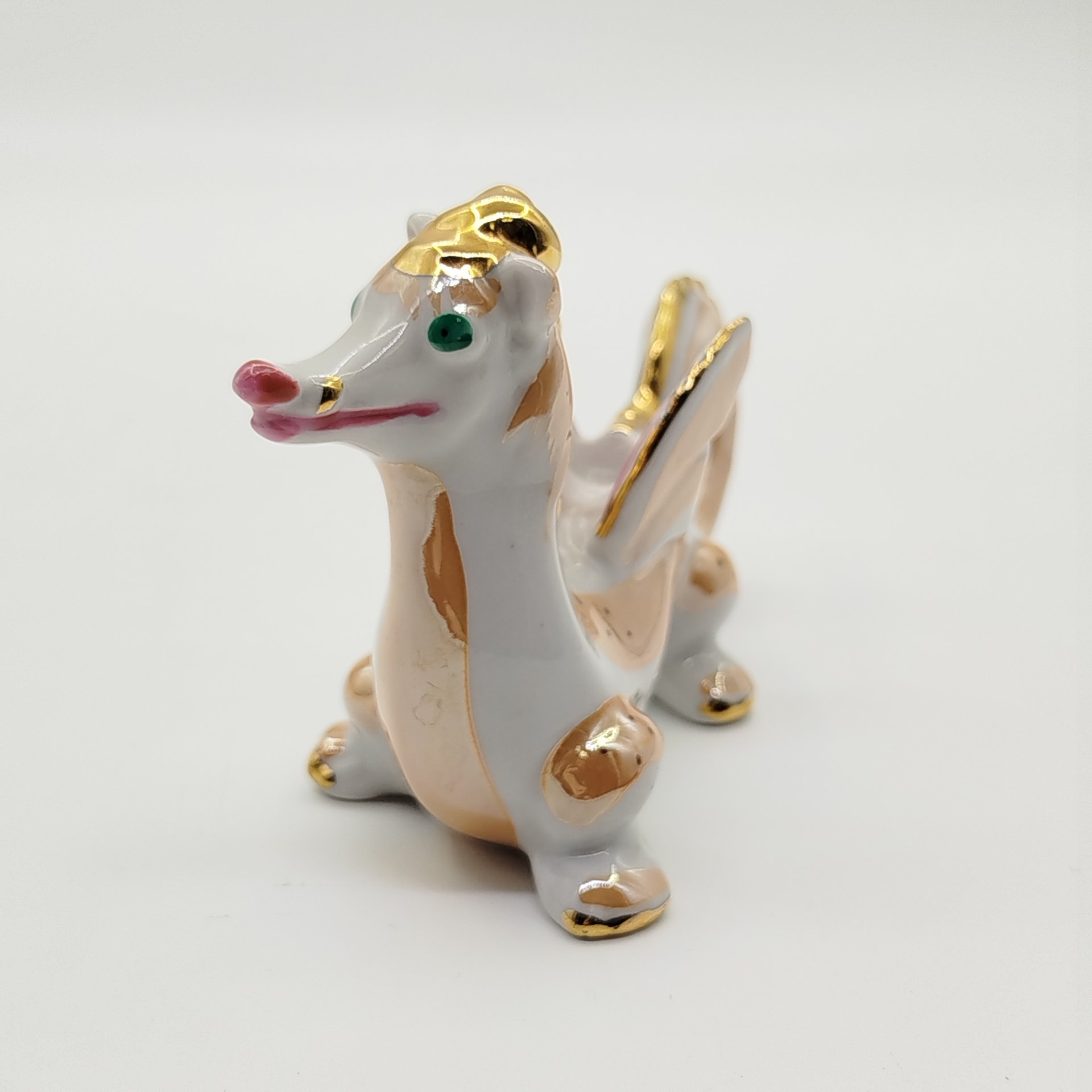 Статуэтка "Дракон" из серии "Восточный календарь", автор А. Д. Бржезицкая