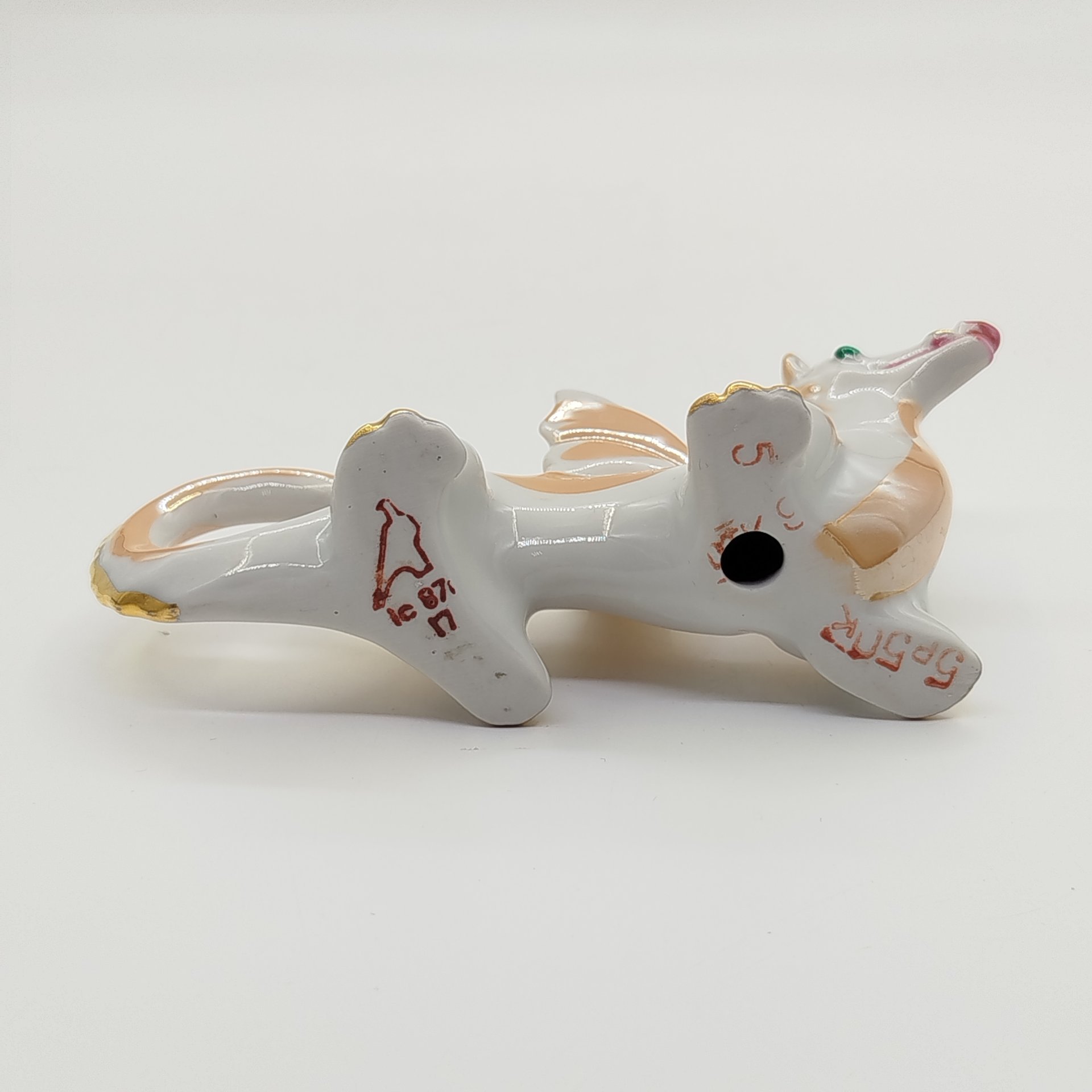 Статуэтка "Дракон" из серии "Восточный календарь", автор А. Д. Бржезицкая