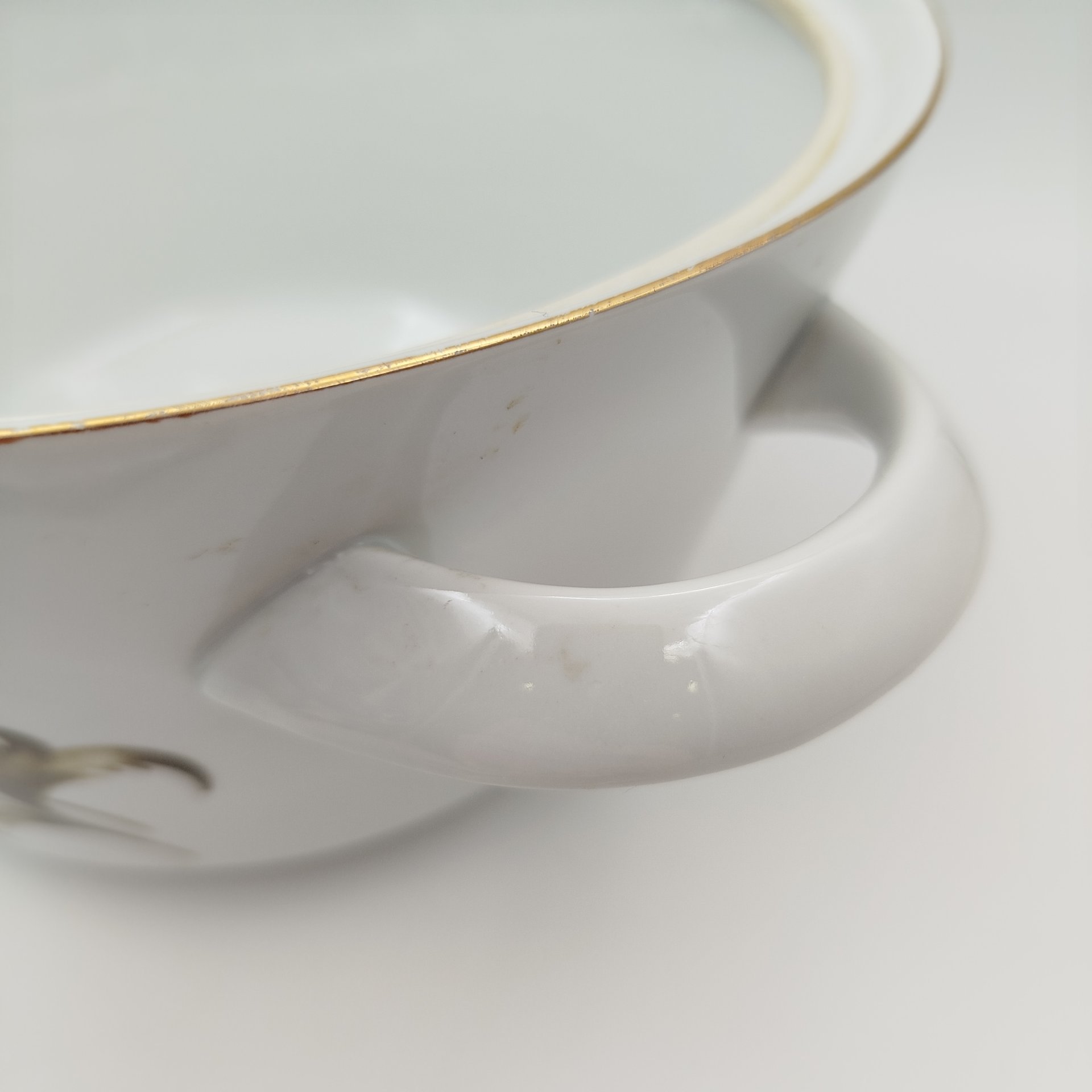 Супница с цветочным декором