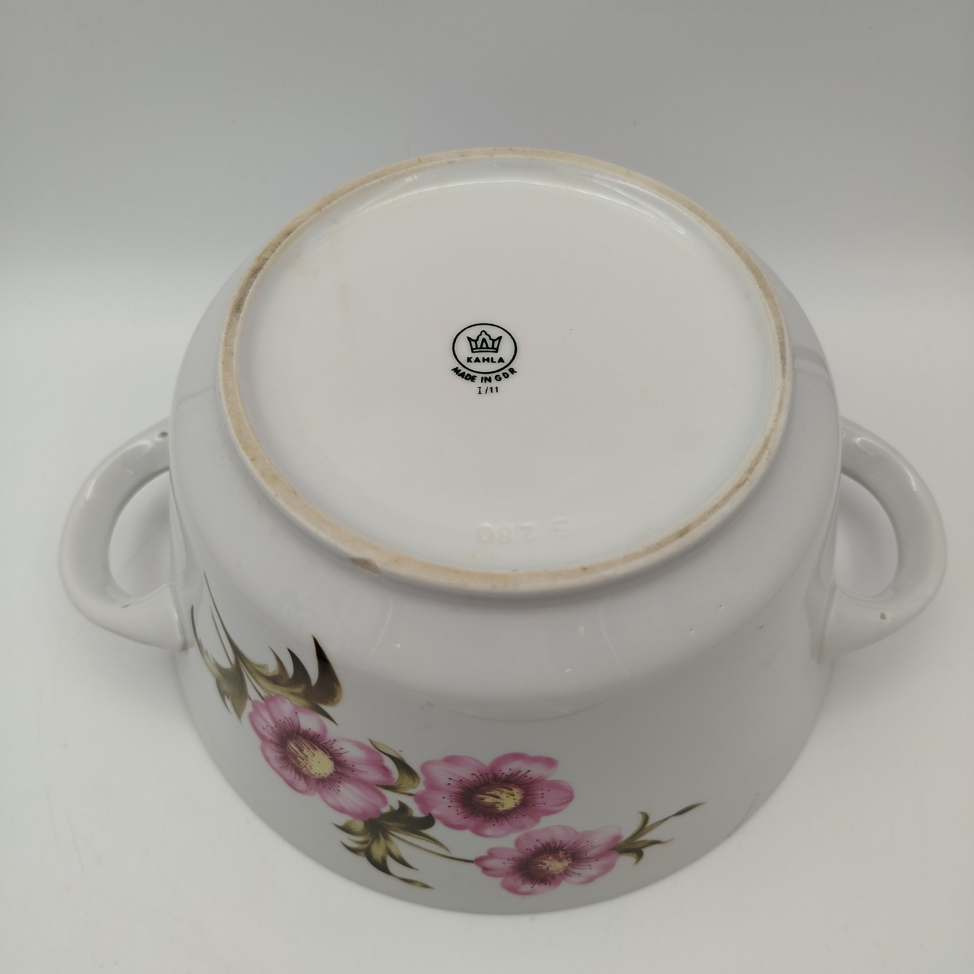 Супница с цветочным декором