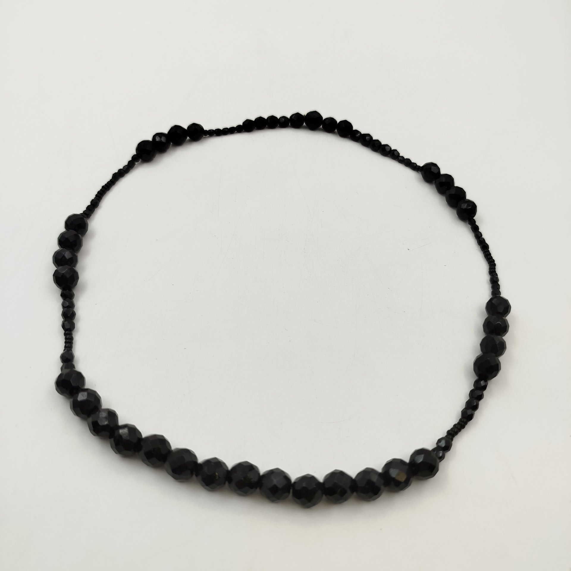 Бусы черного цвета, стекло, Чехия, 1980-2010 гг.
