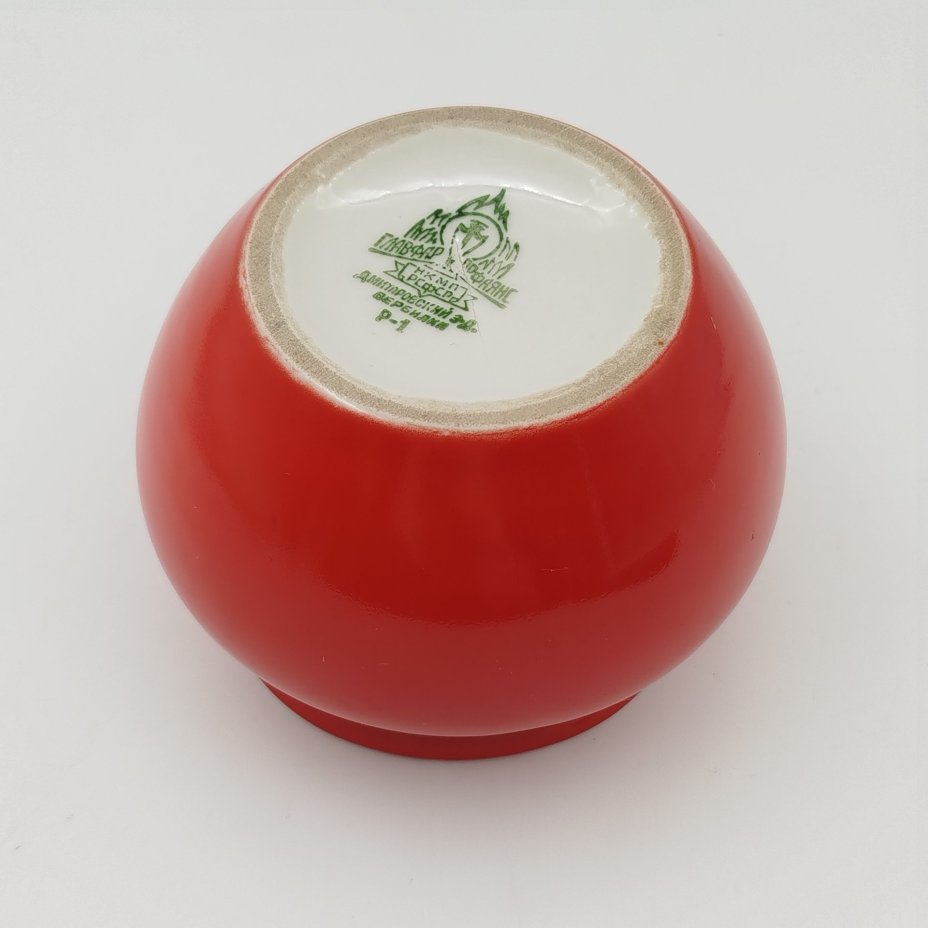 Вазочка, фарфор, крытье, Дмитровский фарфоровый завод (ДФЗ Вербилки), СССР, 1940-1954 гг.