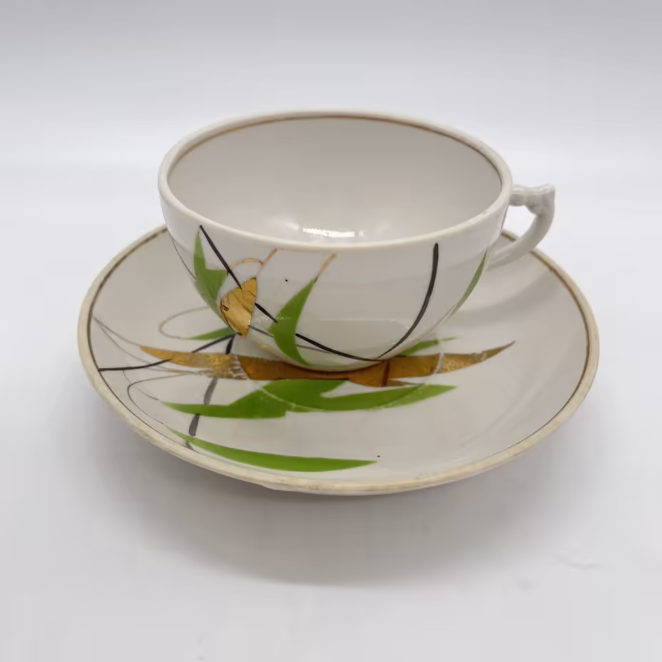 Пара чайная "Ивушка", форма "Киевская", автор росписи Яснецов В.К., Дулевский фарфоровый завод (Дулёво)