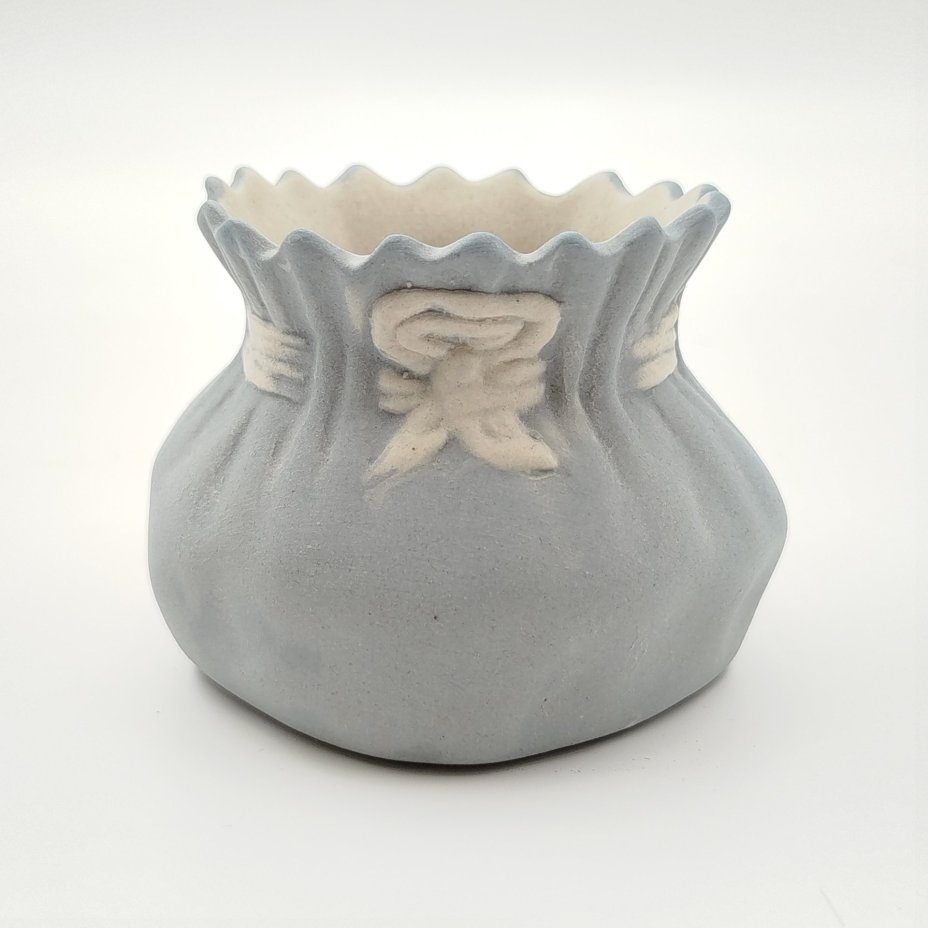 Ваза миниатюрная в виде мешочка с белым бантом