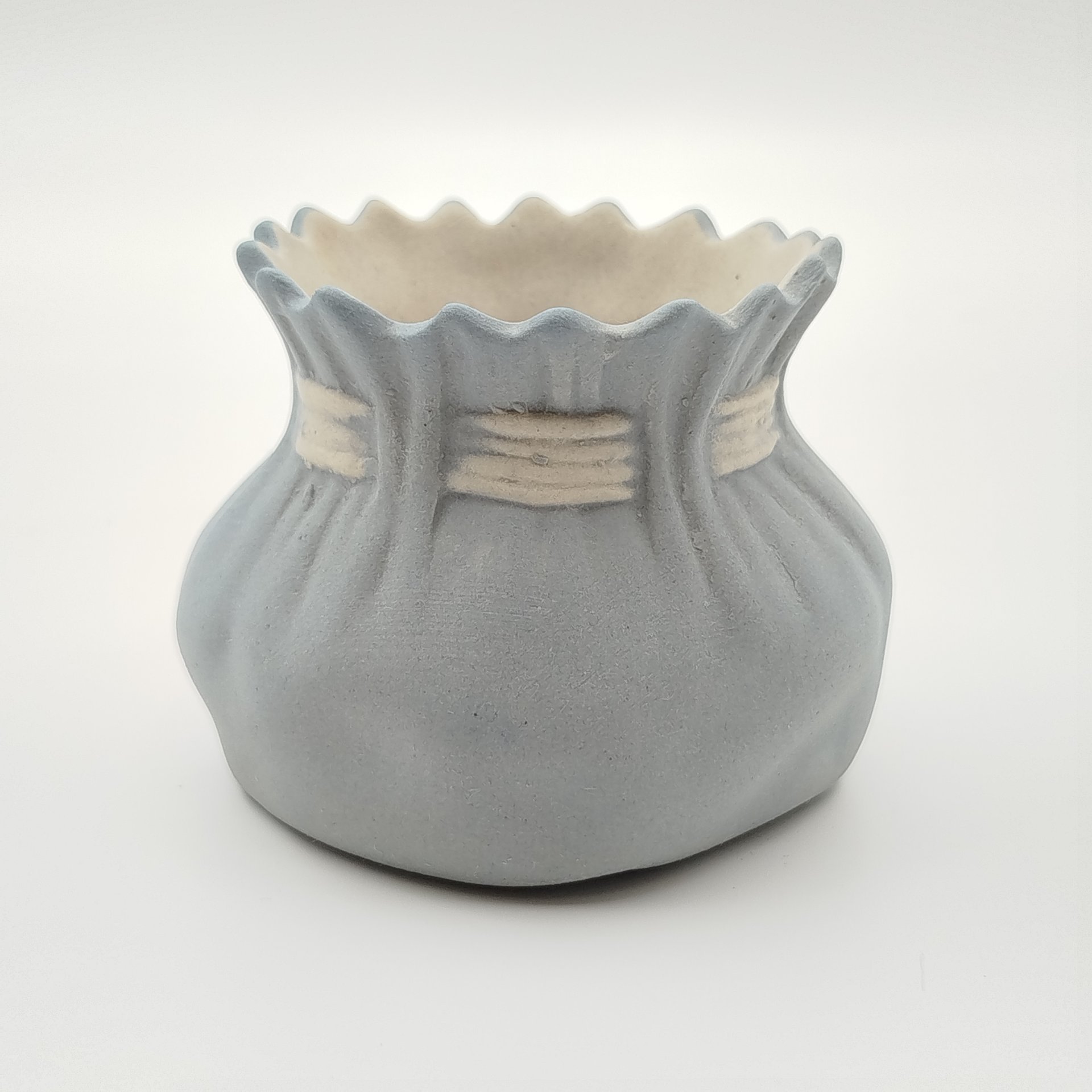 Ваза миниатюрная в виде мешочка с белым бантом