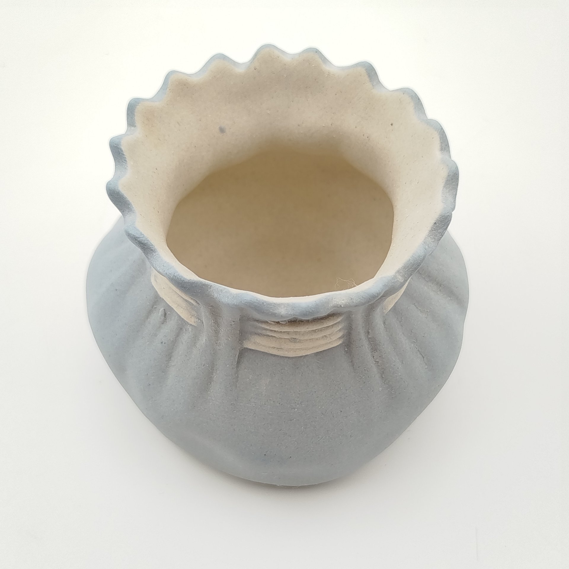 Ваза миниатюрная в виде мешочка с белым бантом