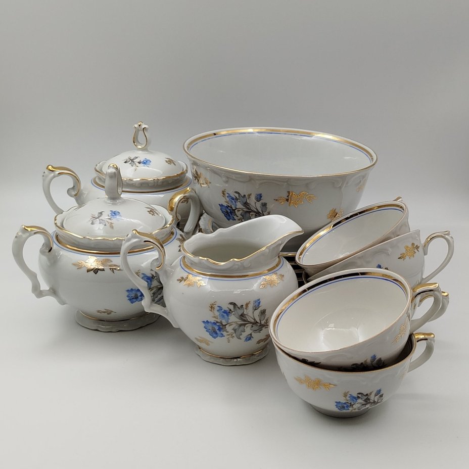 Сервиз чайный с декором в виде синих цветов на 5 персон (14 предметов), фарфор, деколь, золочение, Kahla, Германия, 1937-1952 гг.