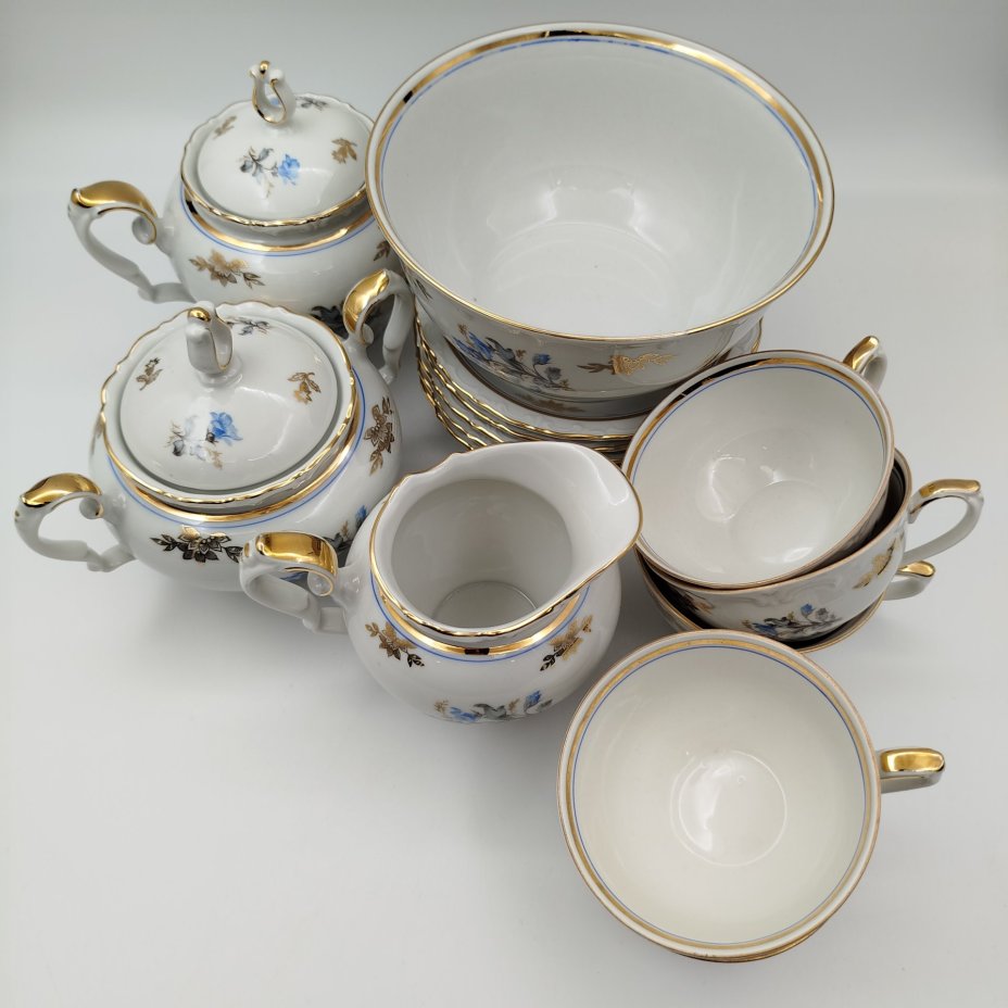 Сервиз чайный с декором в виде синих цветов на 5 персон (14 предметов), фарфор, деколь, золочение, Kahla, Германия, 1937-1952 гг.