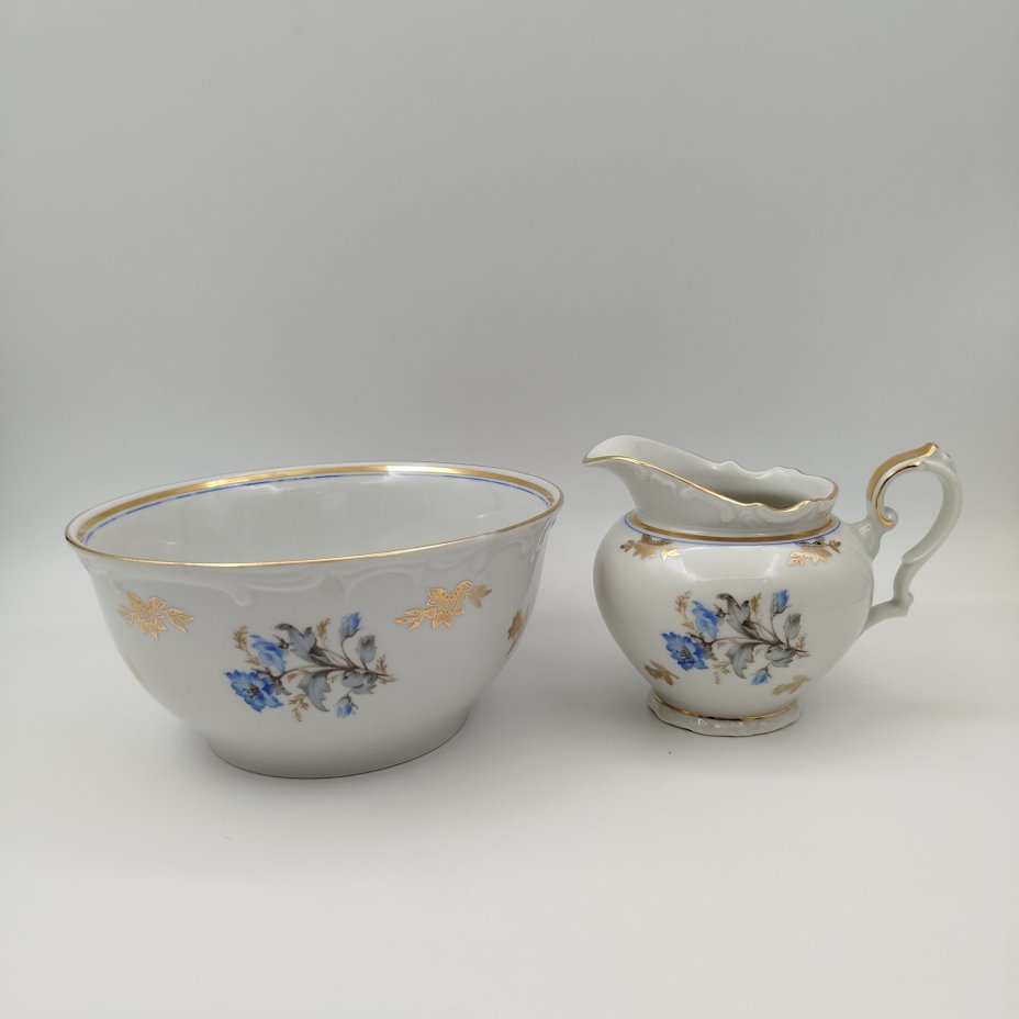 Сервиз чайный с декором в виде синих цветов на 5 персон (14 предметов), фарфор, деколь, золочение, Kahla, Германия, 1937-1952 гг.