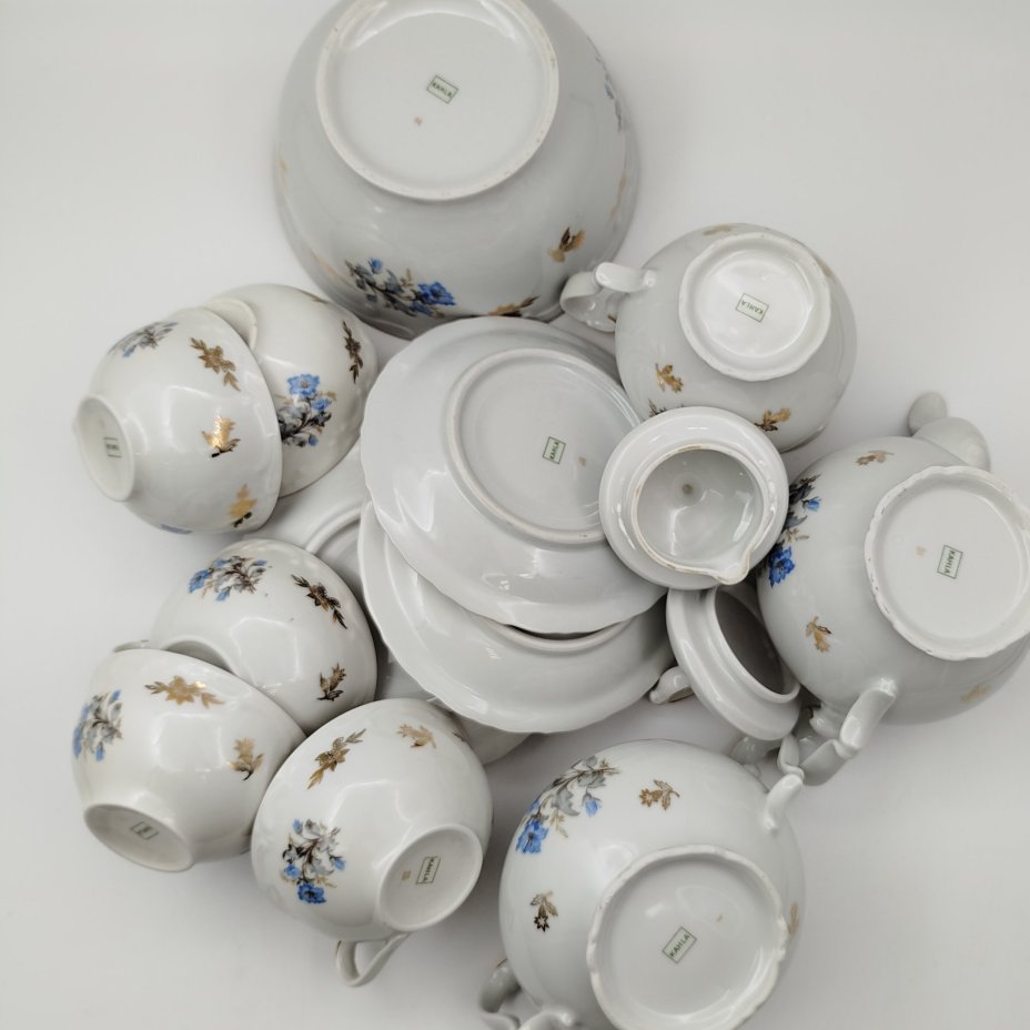 Сервиз чайный с декором в виде синих цветов на 5 персон (14 предметов), фарфор, деколь, золочение, Kahla, Германия, 1937-1952 гг.