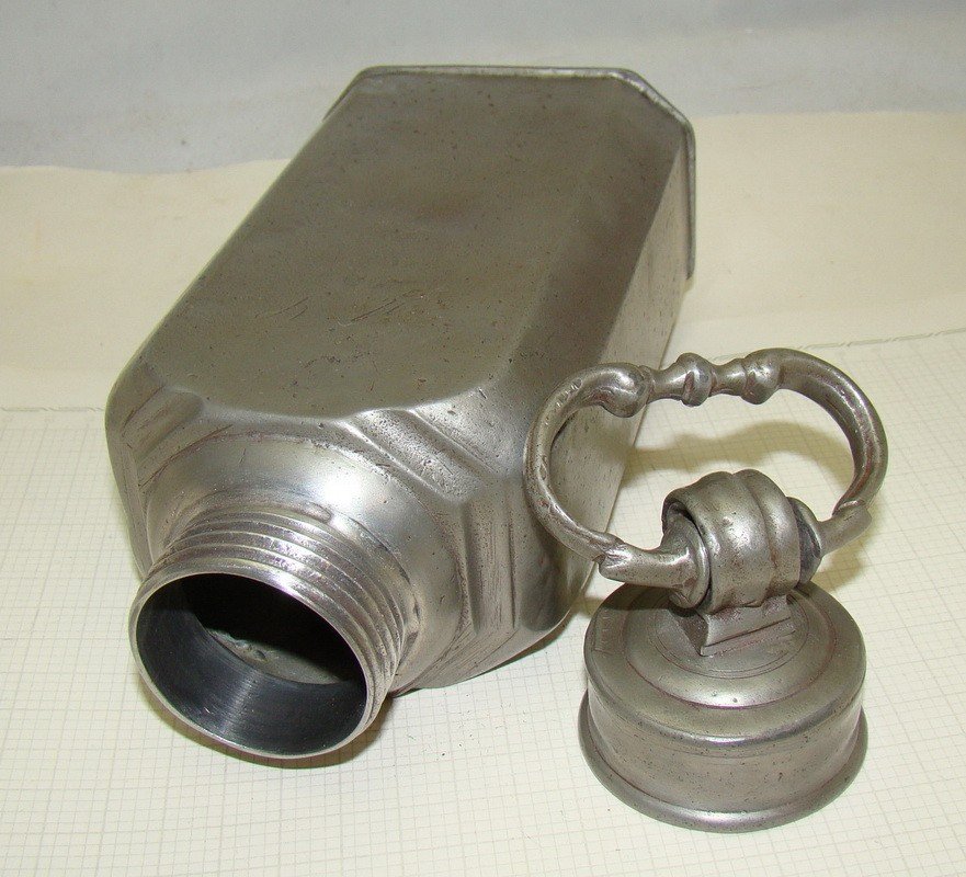 Фляжка