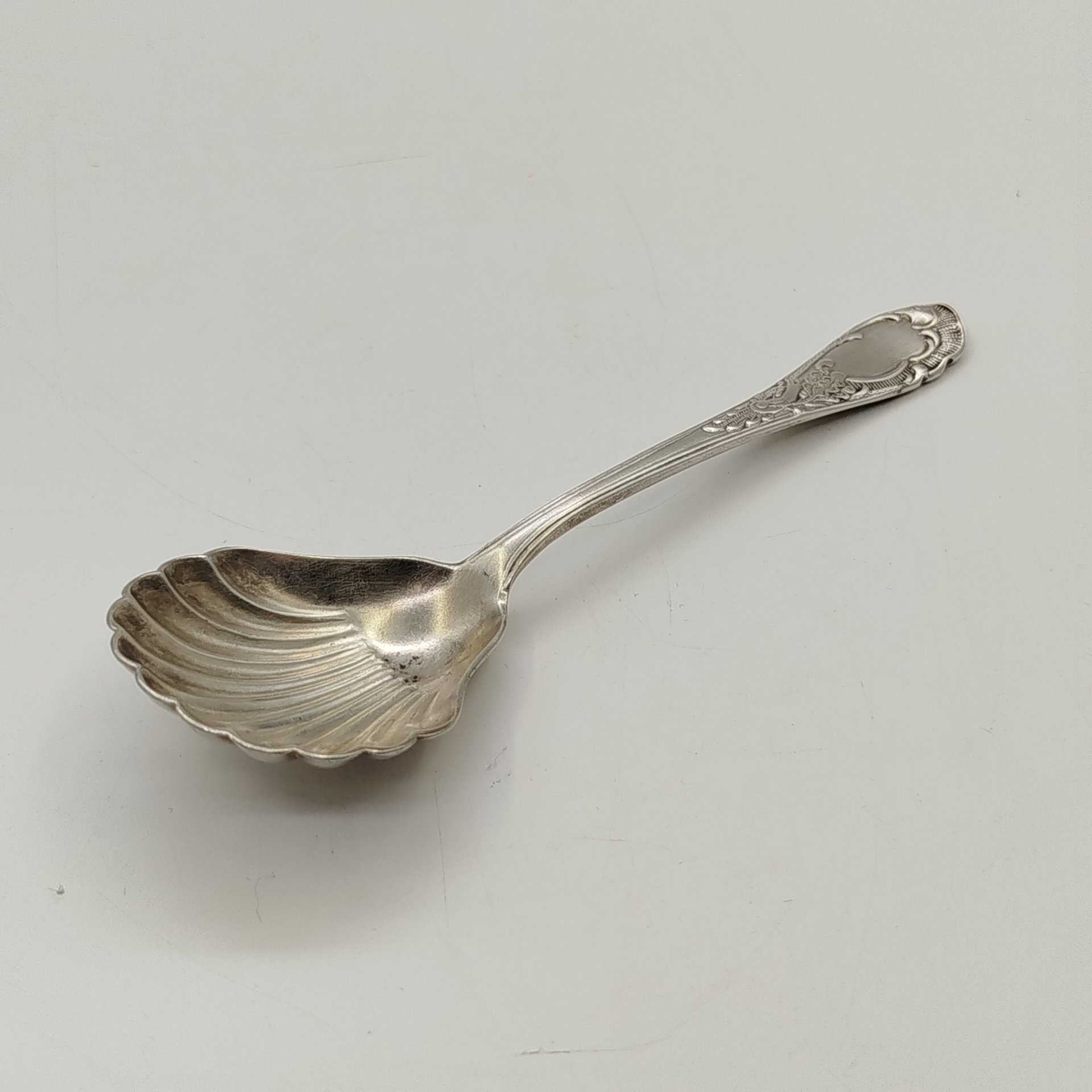 Ложка для икры с черпаком в виде раковины "Дубок"