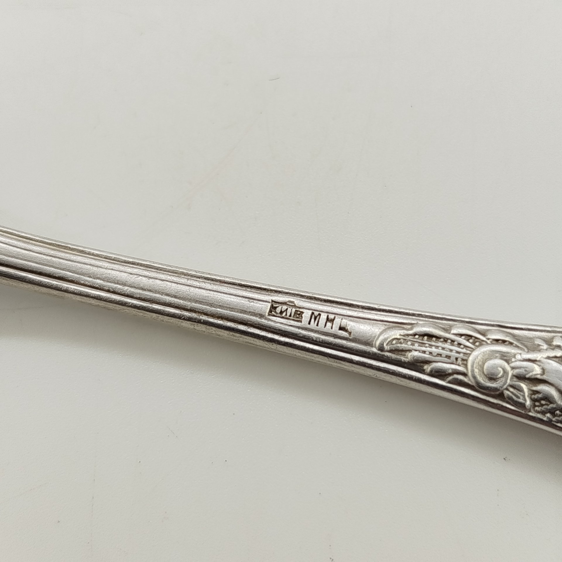 Ложка для икры с черпаком в виде раковины "Дубок"