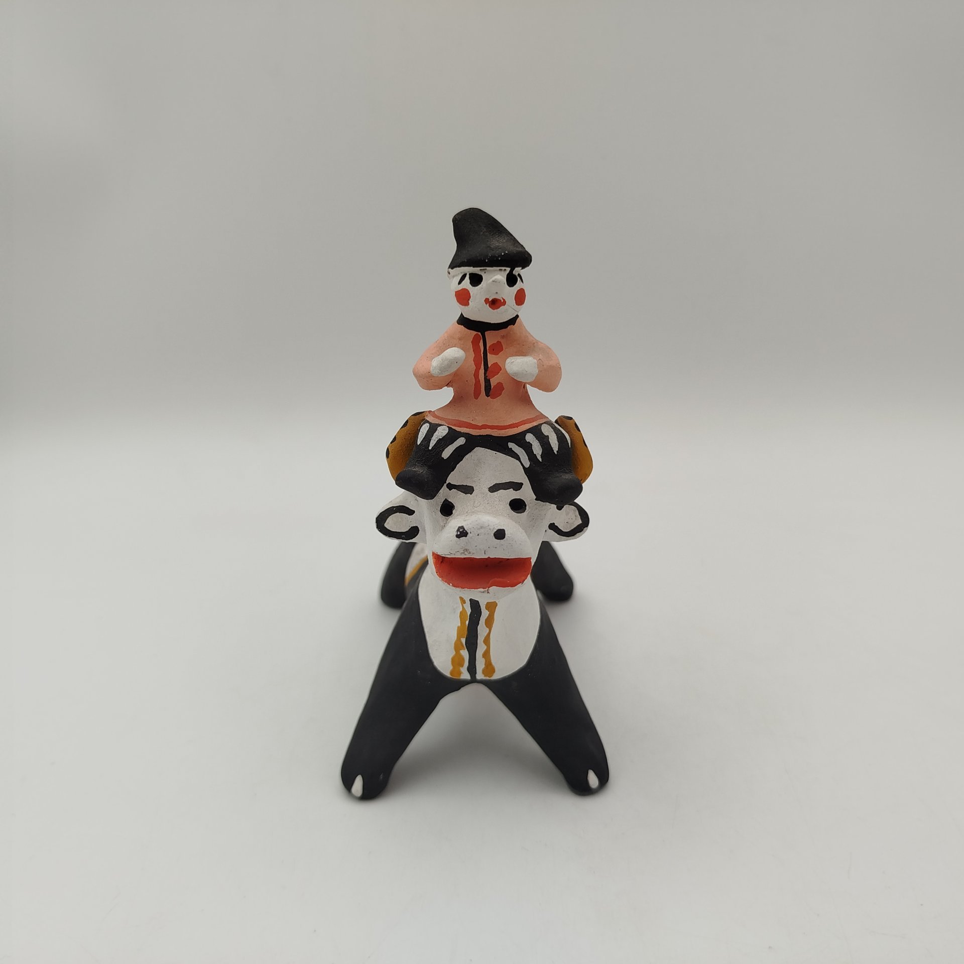 Игрушка корова с пастухом, Каргопольская игрушка