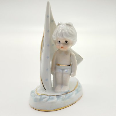 Статуэтка "Малыш-сёрфингист"