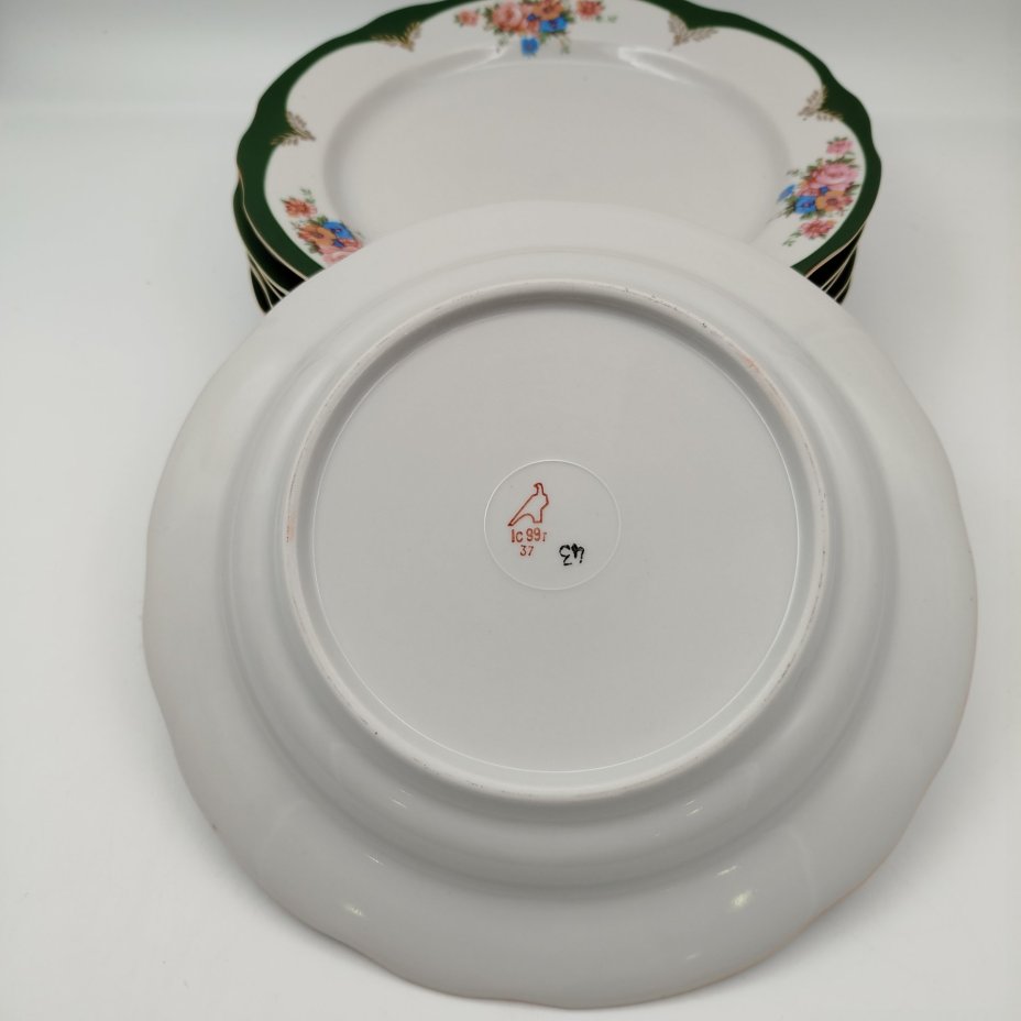 Набор из 6-ти столовых тарелок, из сервиза "Воспоминание", фарфор, деколь, золочение, Дулевский фарфоровый завод (Дулёво), Российская Федерация, 1999 г.