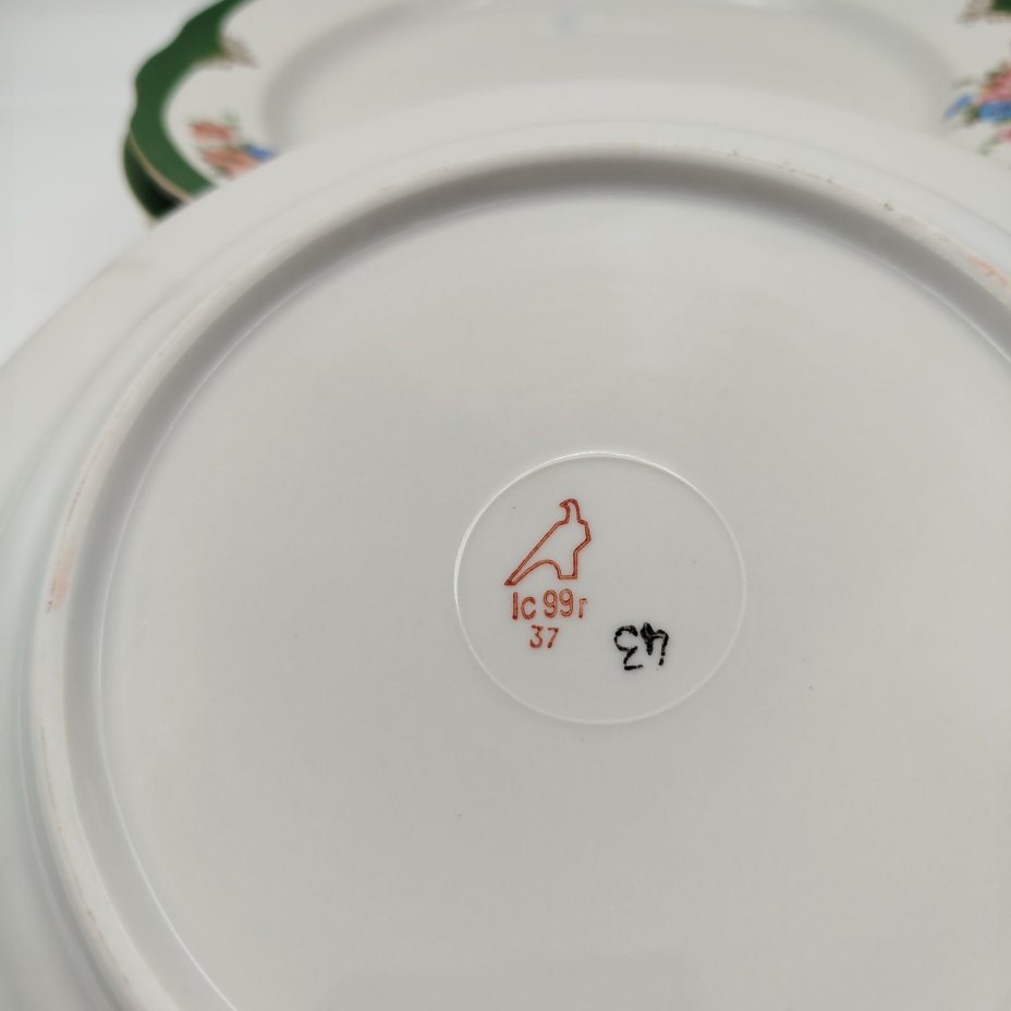 Набор из 6-ти столовых тарелок, из сервиза "Воспоминание", фарфор, деколь, золочение, Дулевский фарфоровый завод (Дулёво), Российская Федерация, 1999 г.