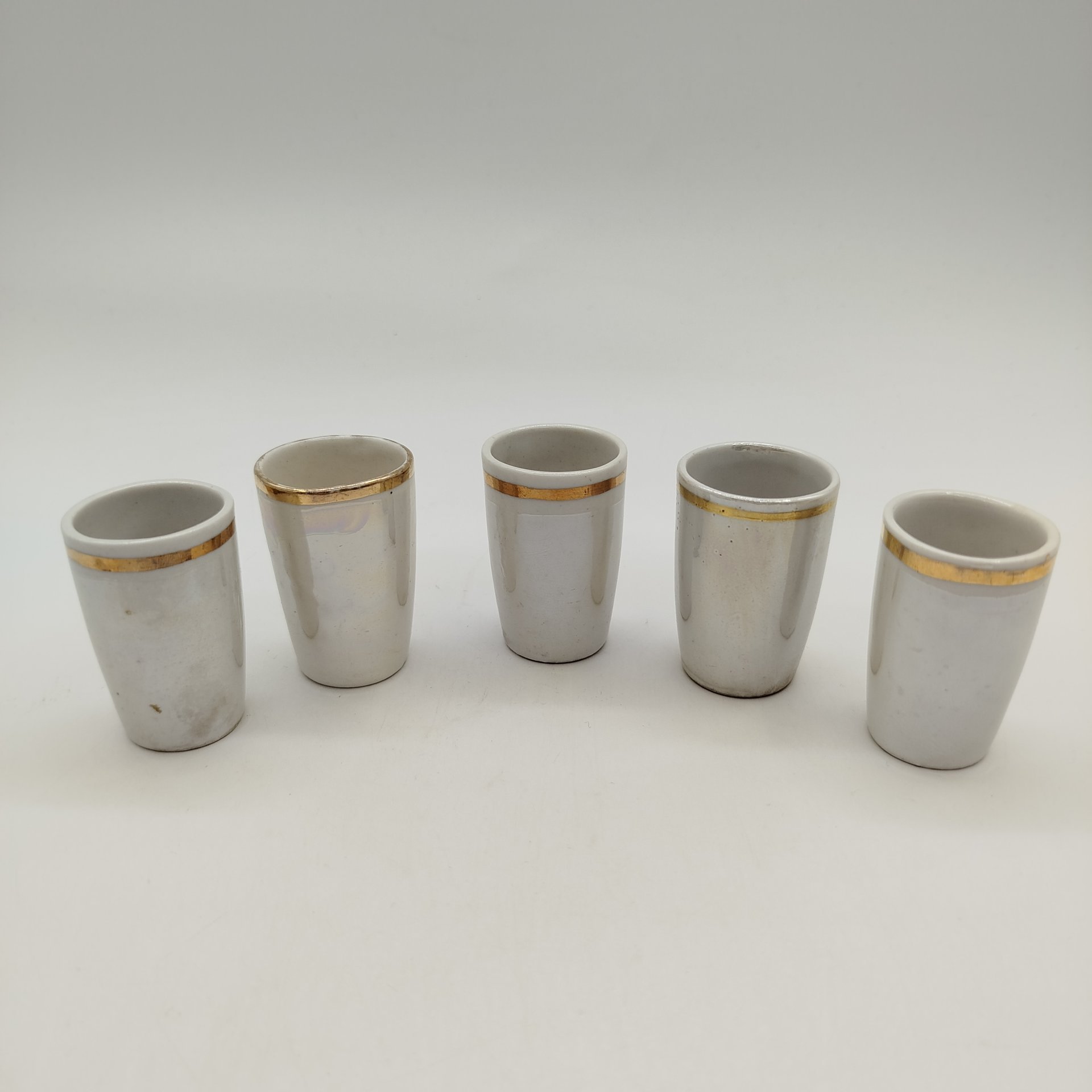 Набор из пяти стопок, фарфор, люстр, золочение, СССР, 1960-1980 гг.