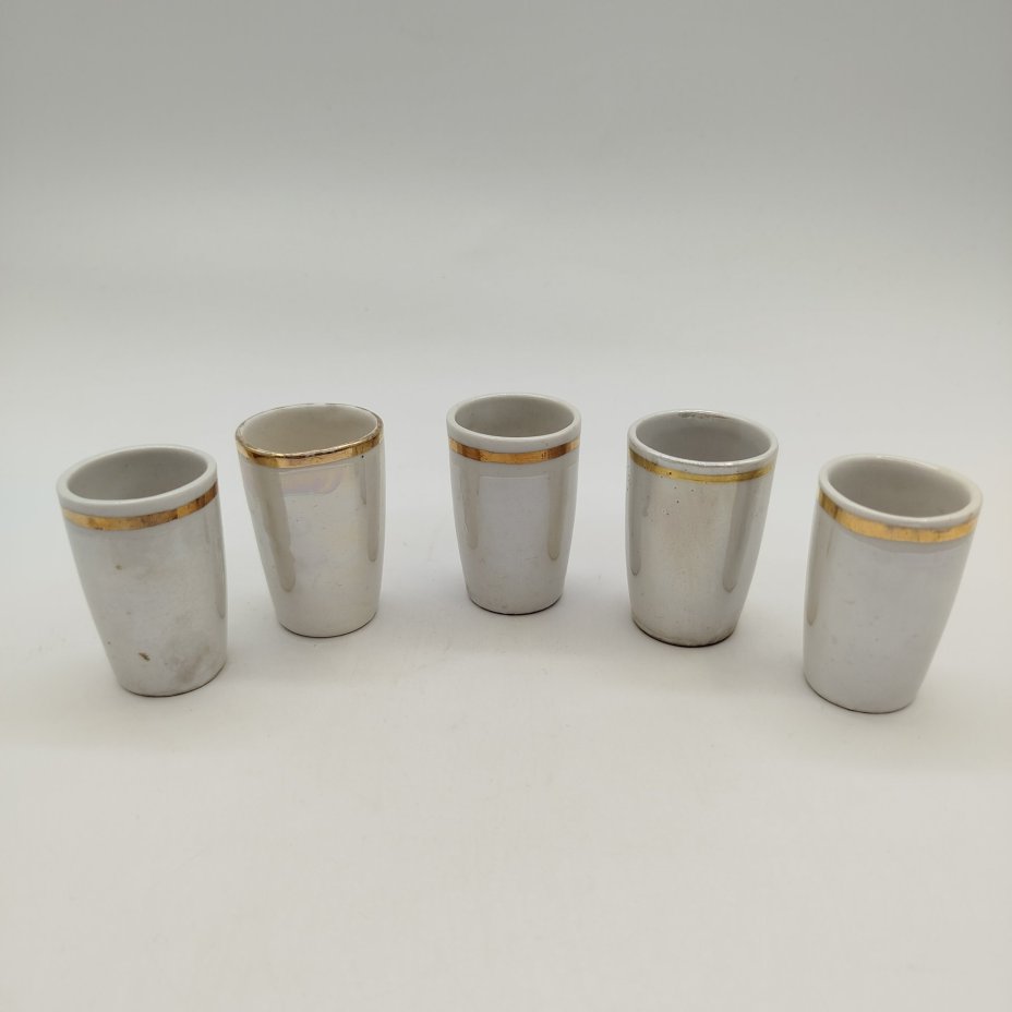 Набор из пяти стопок, фарфор, люстр, золочение, СССР, 1960-1980 гг.