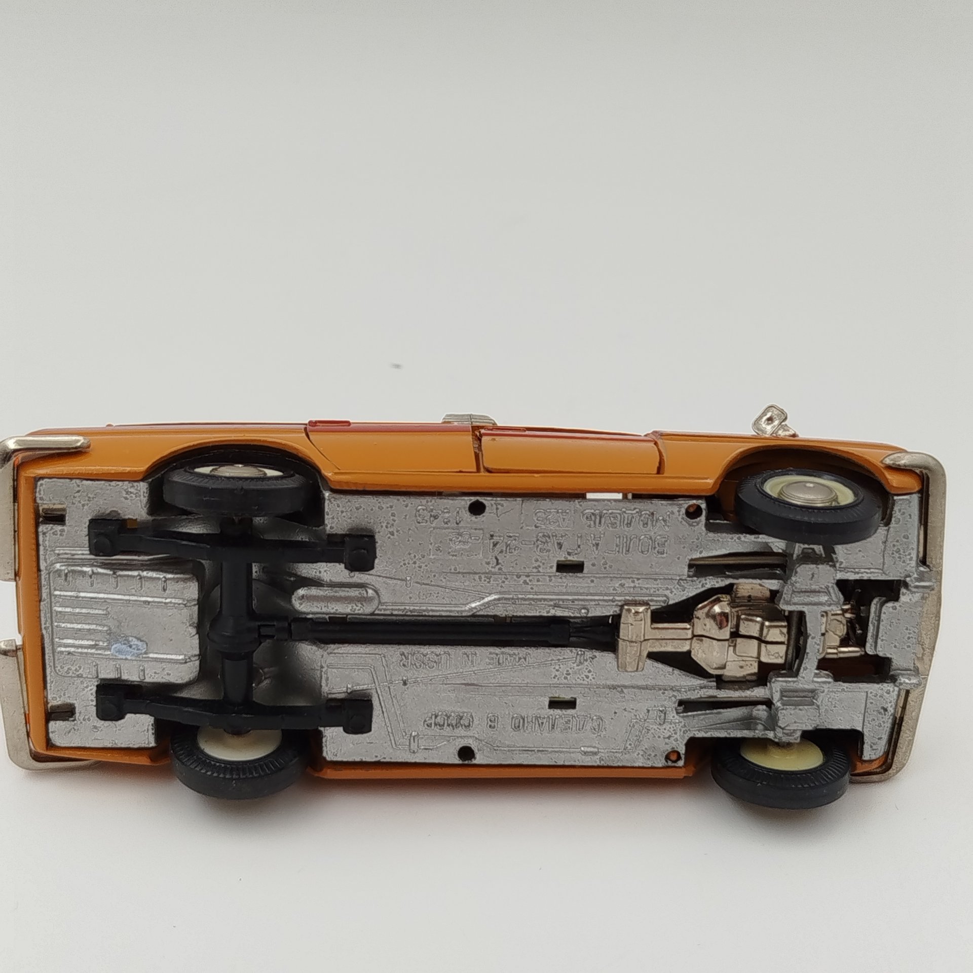 Модель автомобиля "ГАЗ-24" (Аэрофлот)