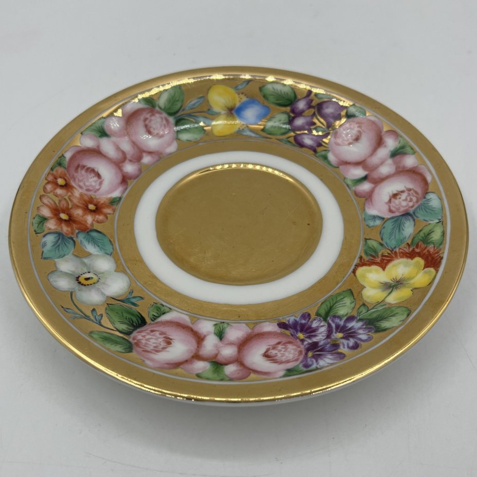 Блюдце, украшенное цветочным декором, Vignaud brothers Limoges