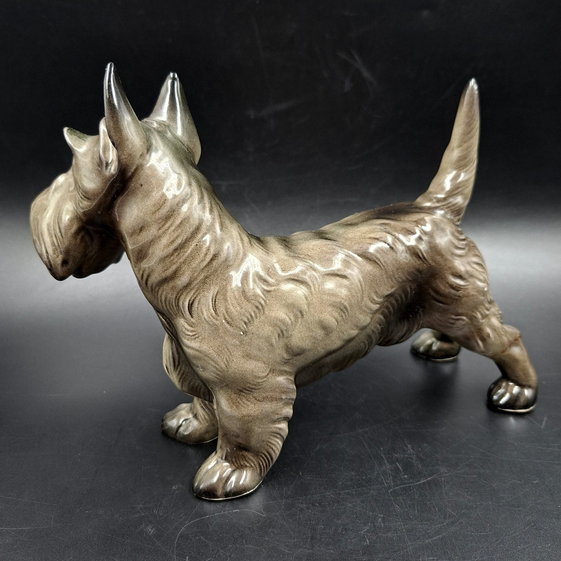 Статуэтка "Скотч-терьер", фаянс, аэрография, Западная Европа, 1960-1970 гг.