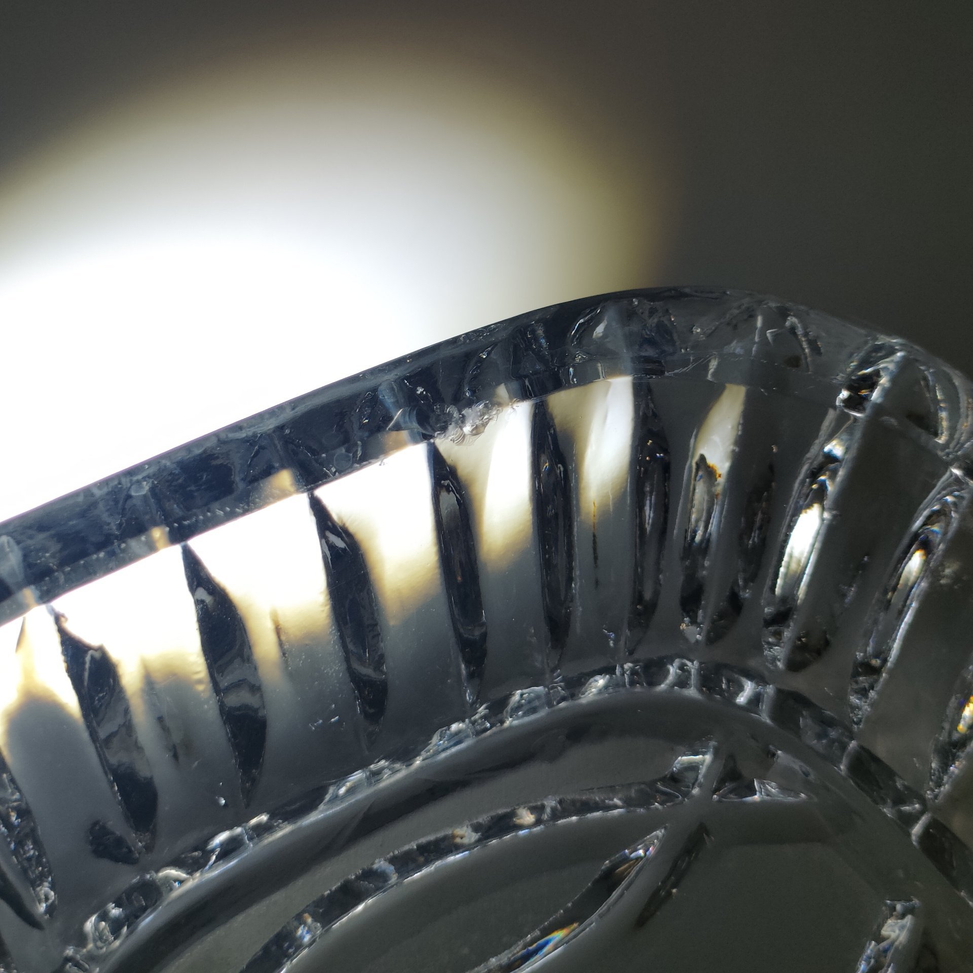 Блюдо сервировочное (селёдочница), автор А.А. Аствацатурьян, хрусталь, матирование, Ленинградский завод художественного стекла (ЛЗХС), СССР, 1970-1990 гг.