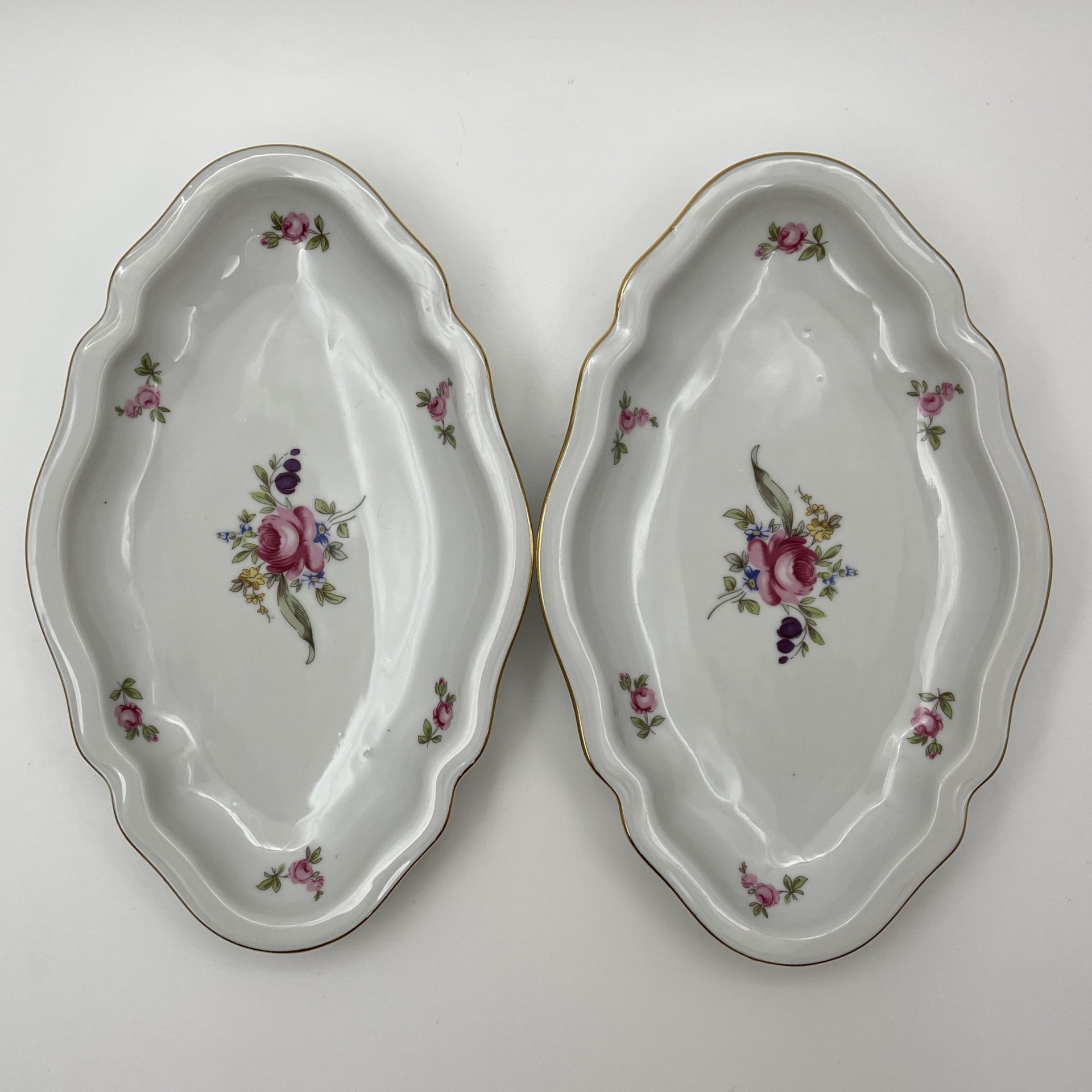 Набор из 2-х сервировочных блюд с цветочным декором, фарфор, деколь, золочение, Bohemia (Neurohlau), Чехословакия, 1970-1990 гг.