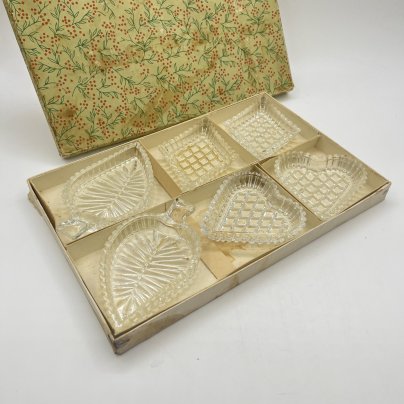 Набор из 6 розеток разных форм в оригинальной коробке