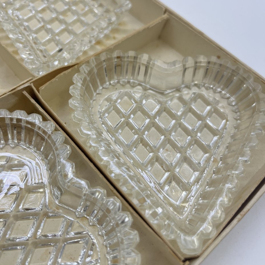 Набор из 6 розеток разных форм в оригинальной коробке