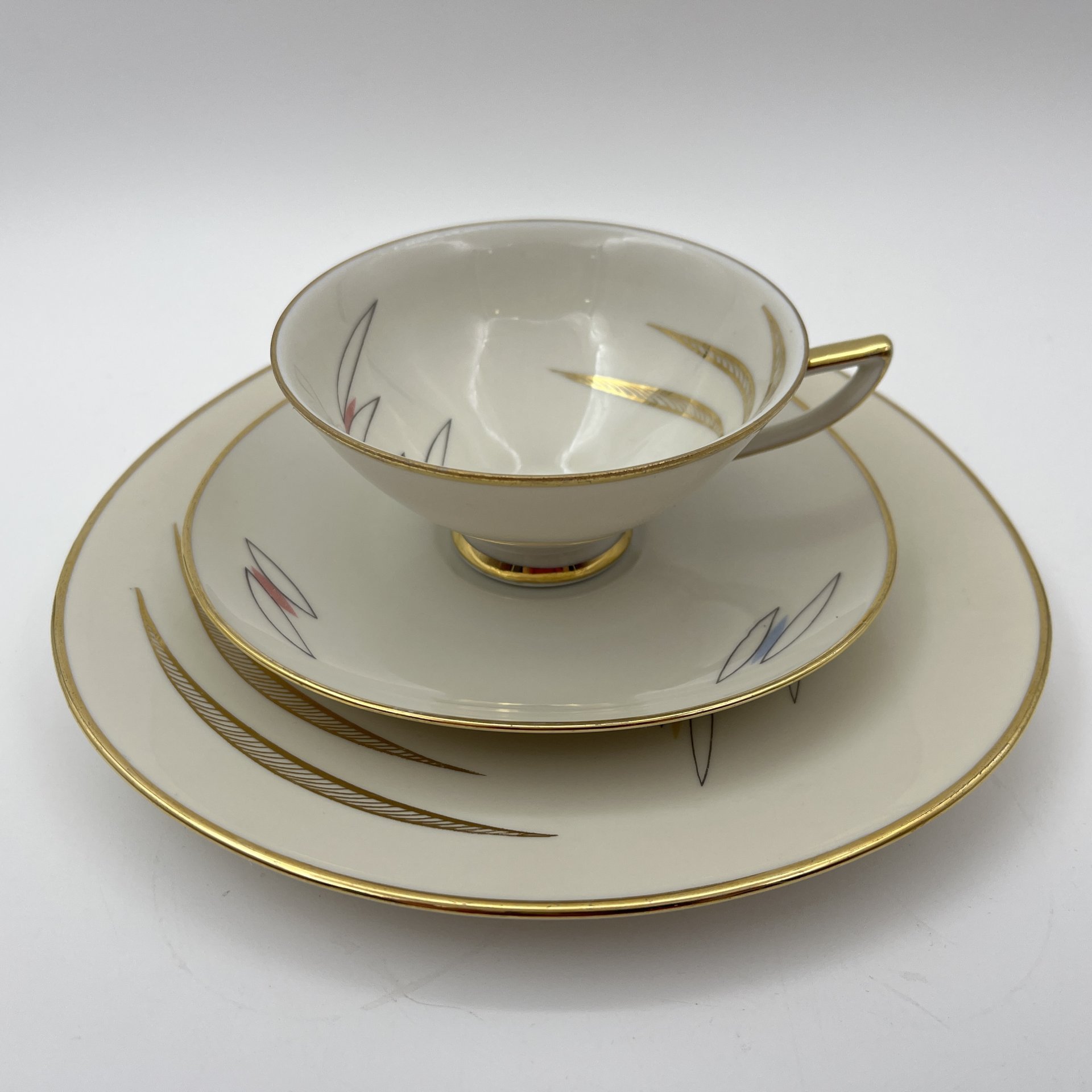 Трио чайное с минималистичным растительным декором, фарфор, деколь, золочение, Gebrüder Winterling, Германия, 1945-1960 гг.