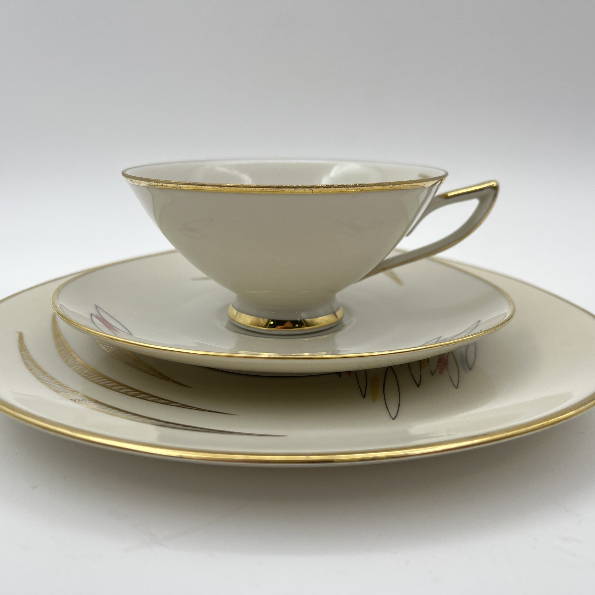 Трио чайное с минималистичным растительным декором, фарфор, деколь, золочение, Gebrüder Winterling, Германия, 1945-1960 гг.