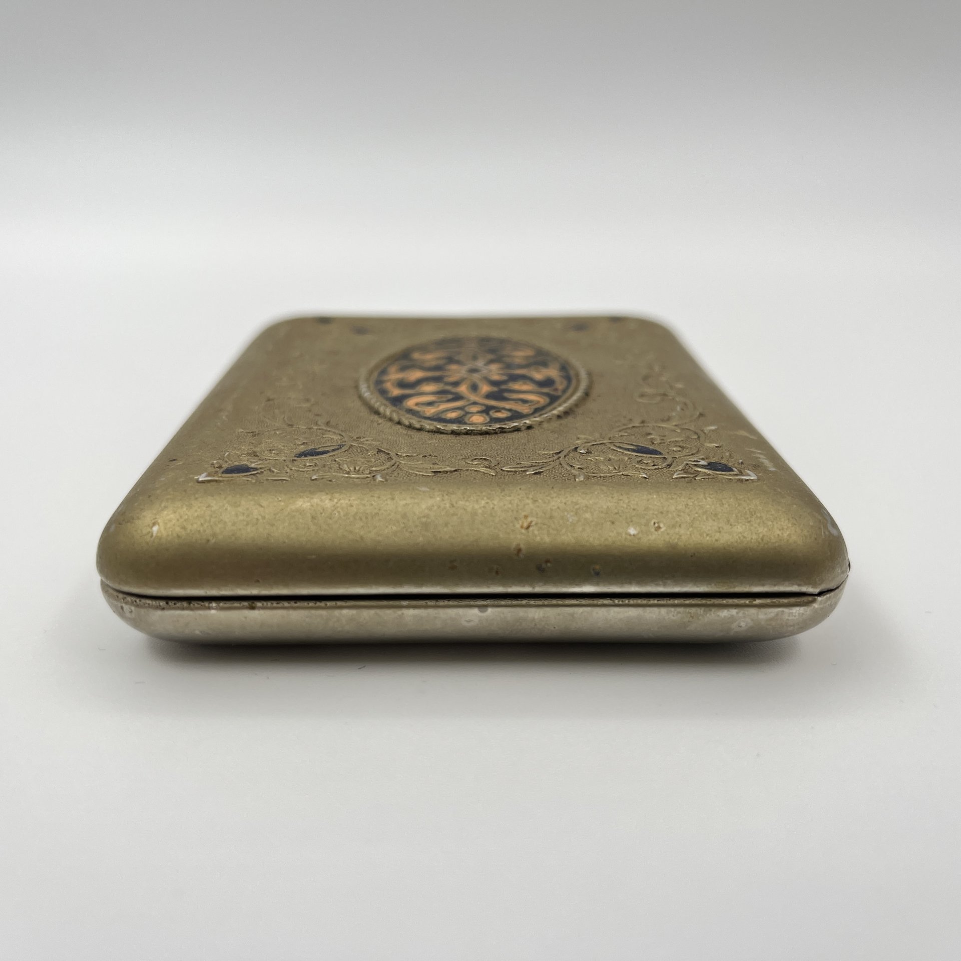 Портсигар с растительным декором, металл, эмаль, Ленэмальер (Ленинградский эмальер), СССР, 1950-1970 гг.