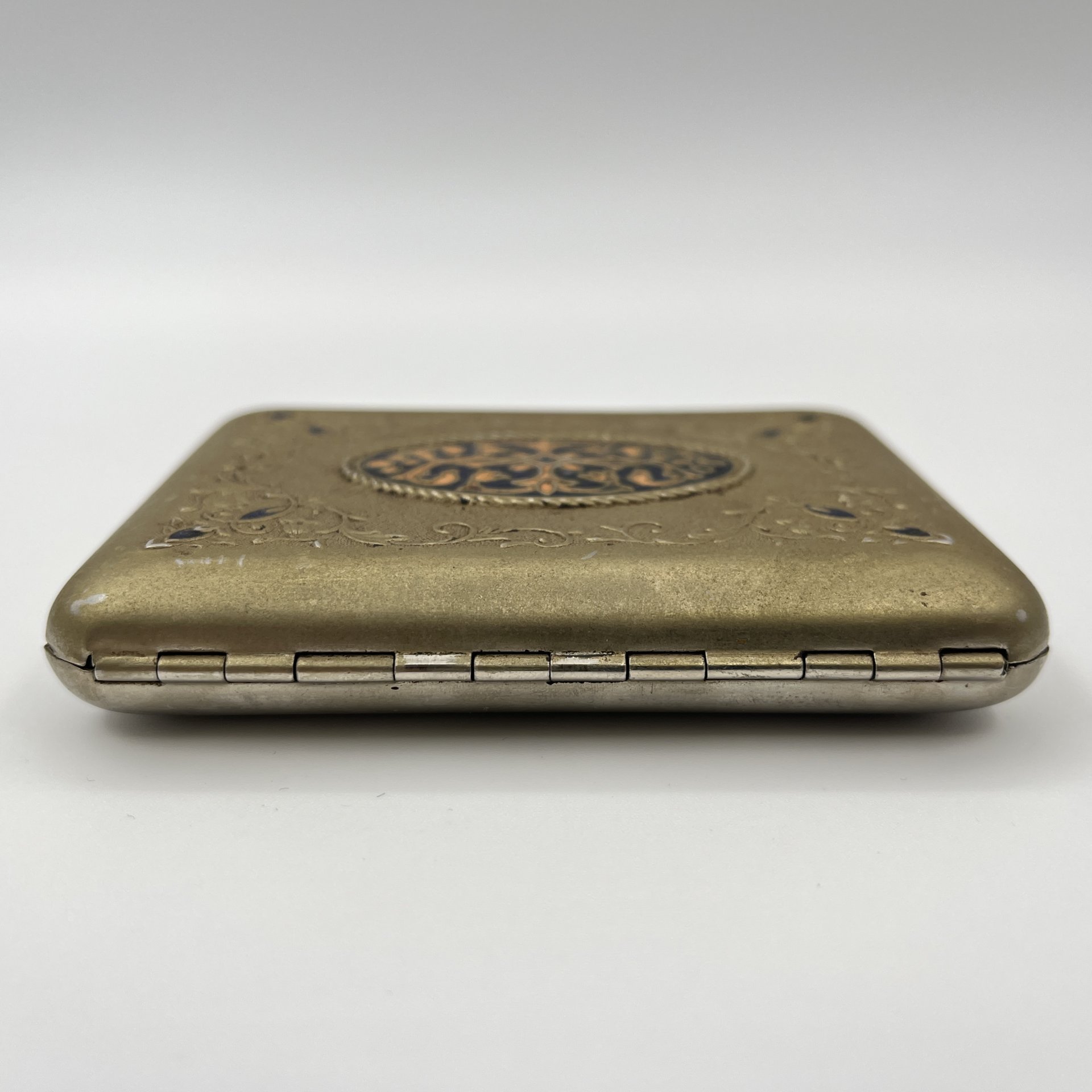 Портсигар с растительным декором, металл, эмаль, Ленэмальер (Ленинградский эмальер), СССР, 1950-1970 гг.