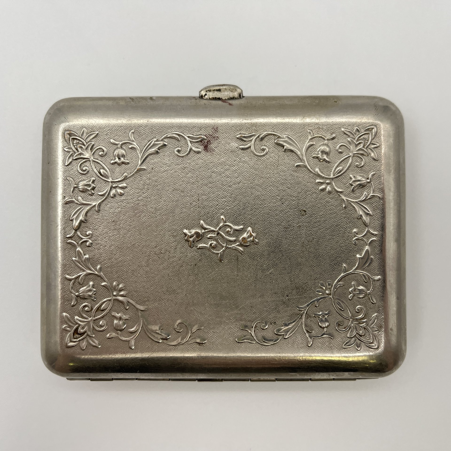 Портсигар с растительным декором, металл, эмаль, Ленэмальер (Ленинградский эмальер), СССР, 1950-1970 гг.