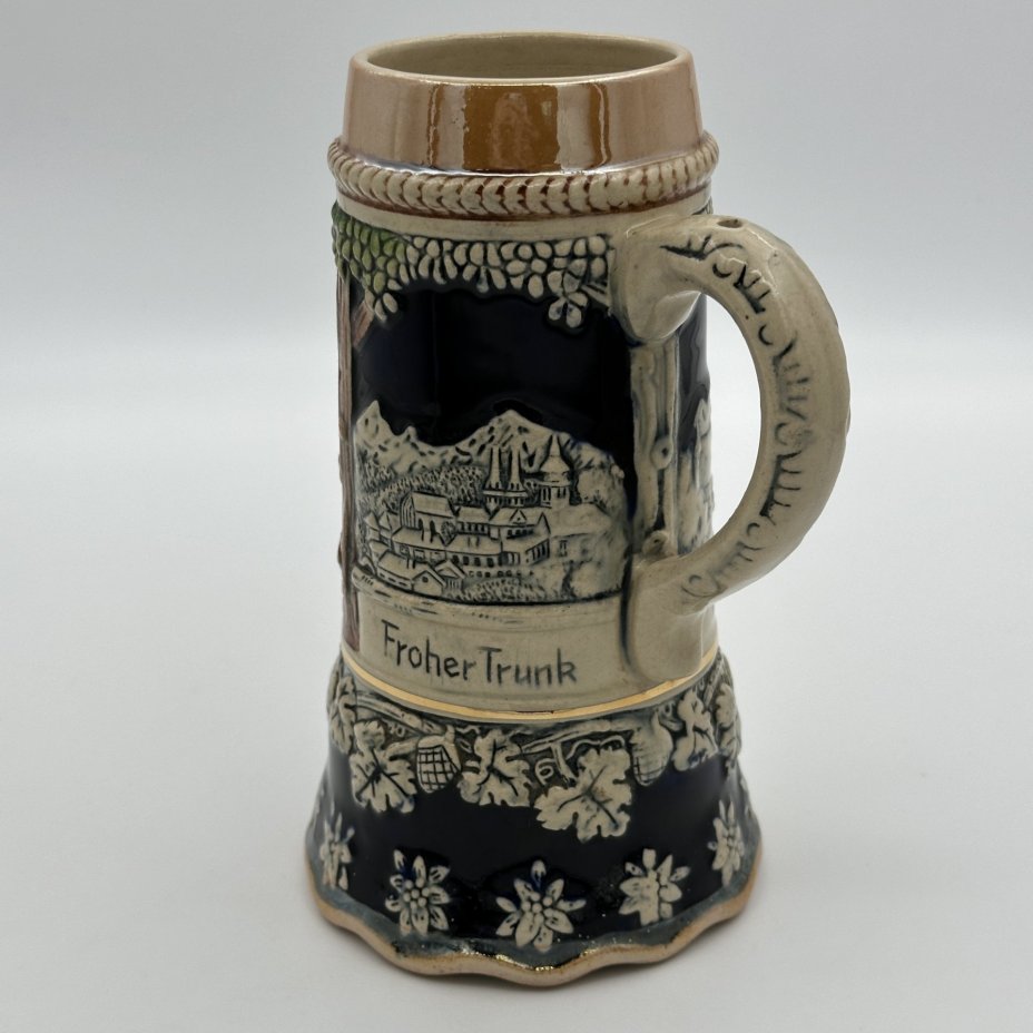 Кружка пивная "Froher trunk half jung" с музыкальным механизмом, фаянс, люстр, крытье