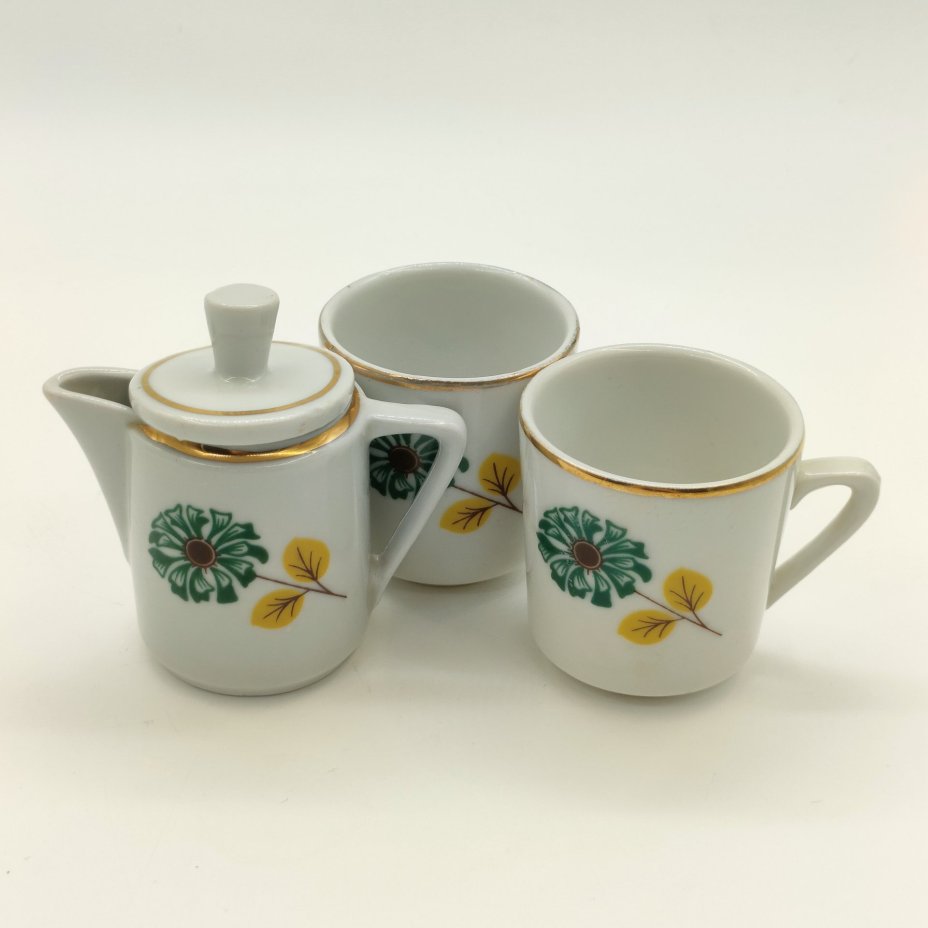 Набор из пары миниатюрных чашек и молочника с цветочным декором (детский набор)
