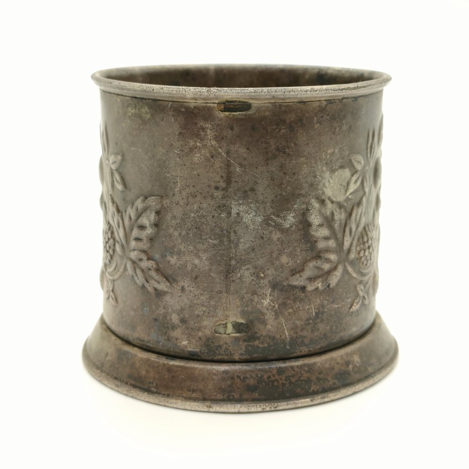 Подстаканник "Ягоды", мельхиор (медь-никель), Мстерская художественная фабрика  «Ювелир», СССР, 1950-1980 гг.