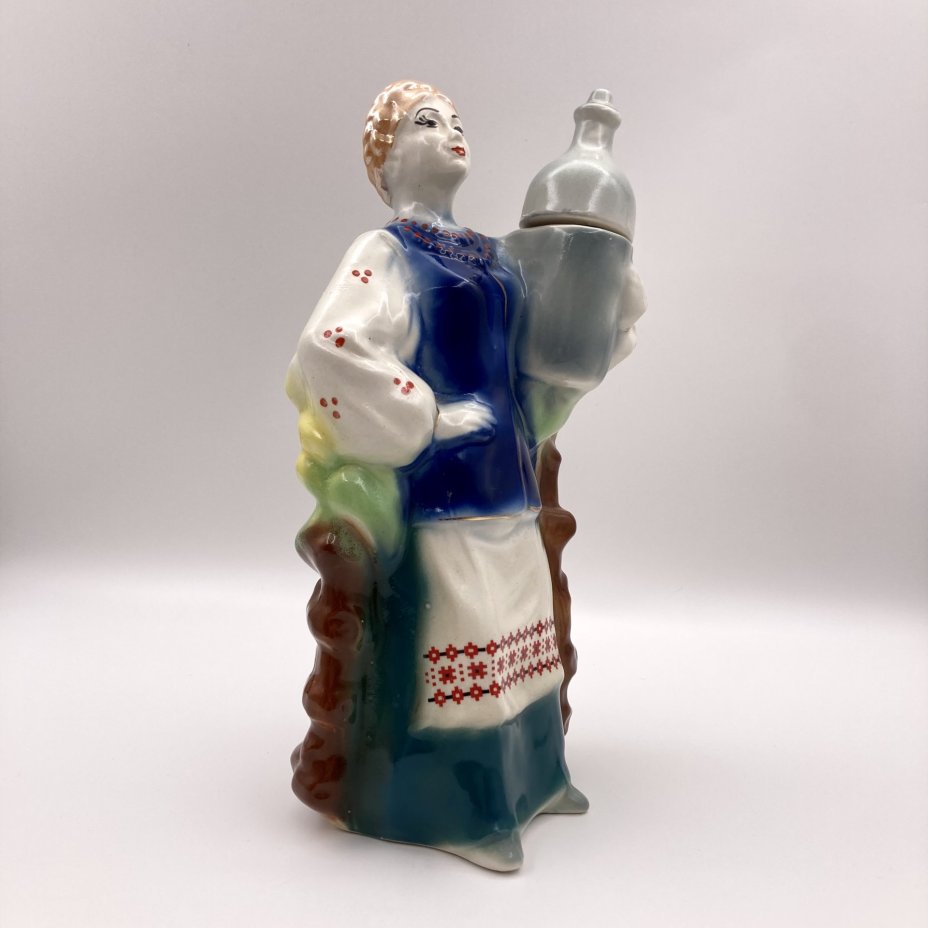 Штоф "Наталка", керамика, аэрография, роспись, деколь, Украина, 1991-2010 гг.