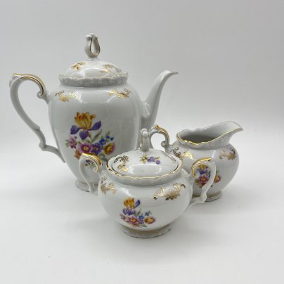 Набор кофейный "Мейсенский букет" (3 предмета), фарфор, деколь, золочение, Kahla, Германия, 1937-1956 гг.