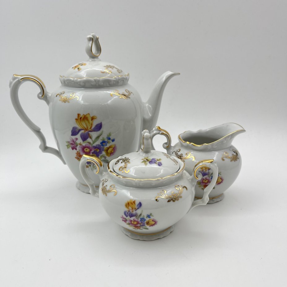Набор кофейный "Мейсенский букет" (3 предмета), фарфор, деколь, золочение, Kahla, Германия, 1937-1956 гг.