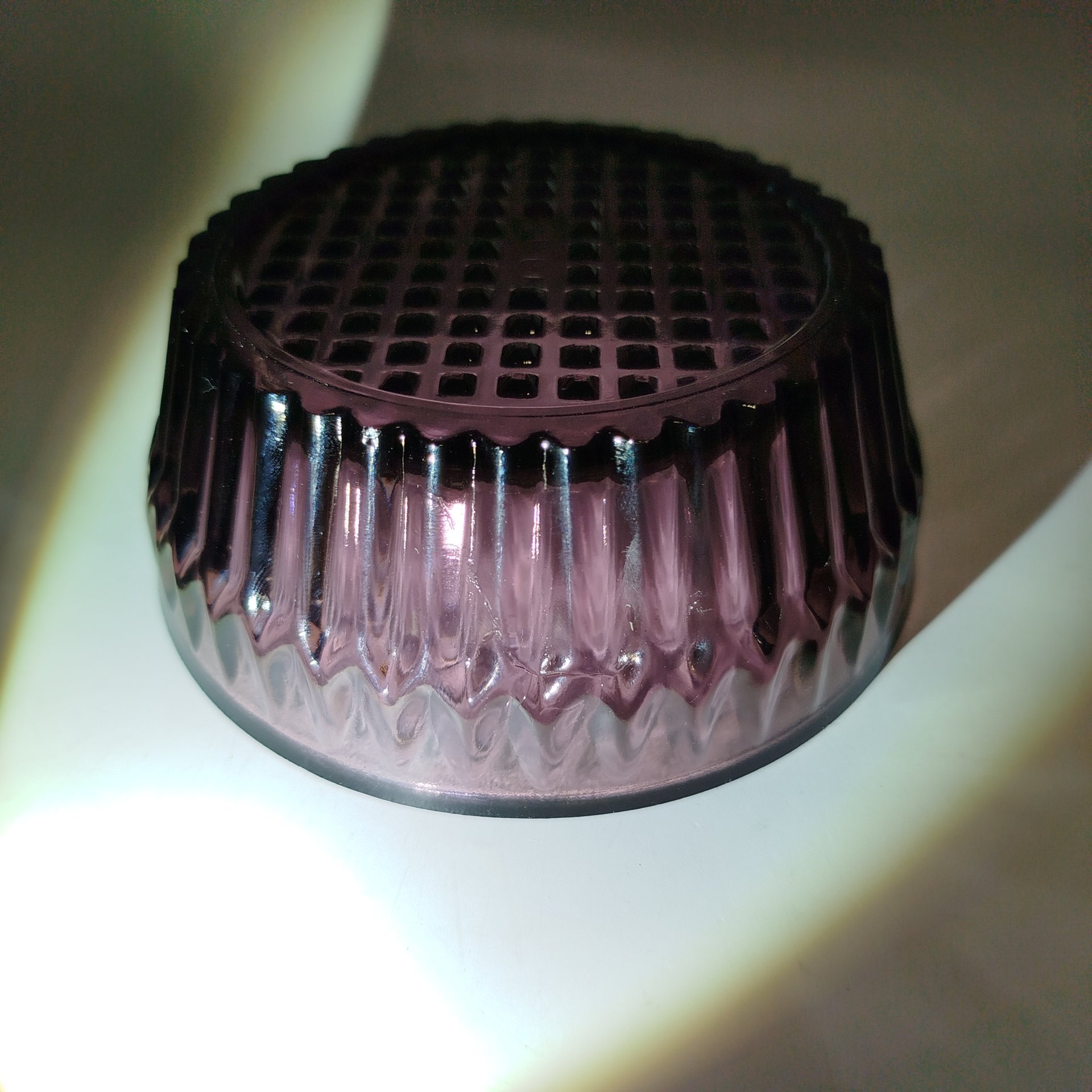 Конфетница с рельефным декором, стекло, СССР, 1970-1990 гг.